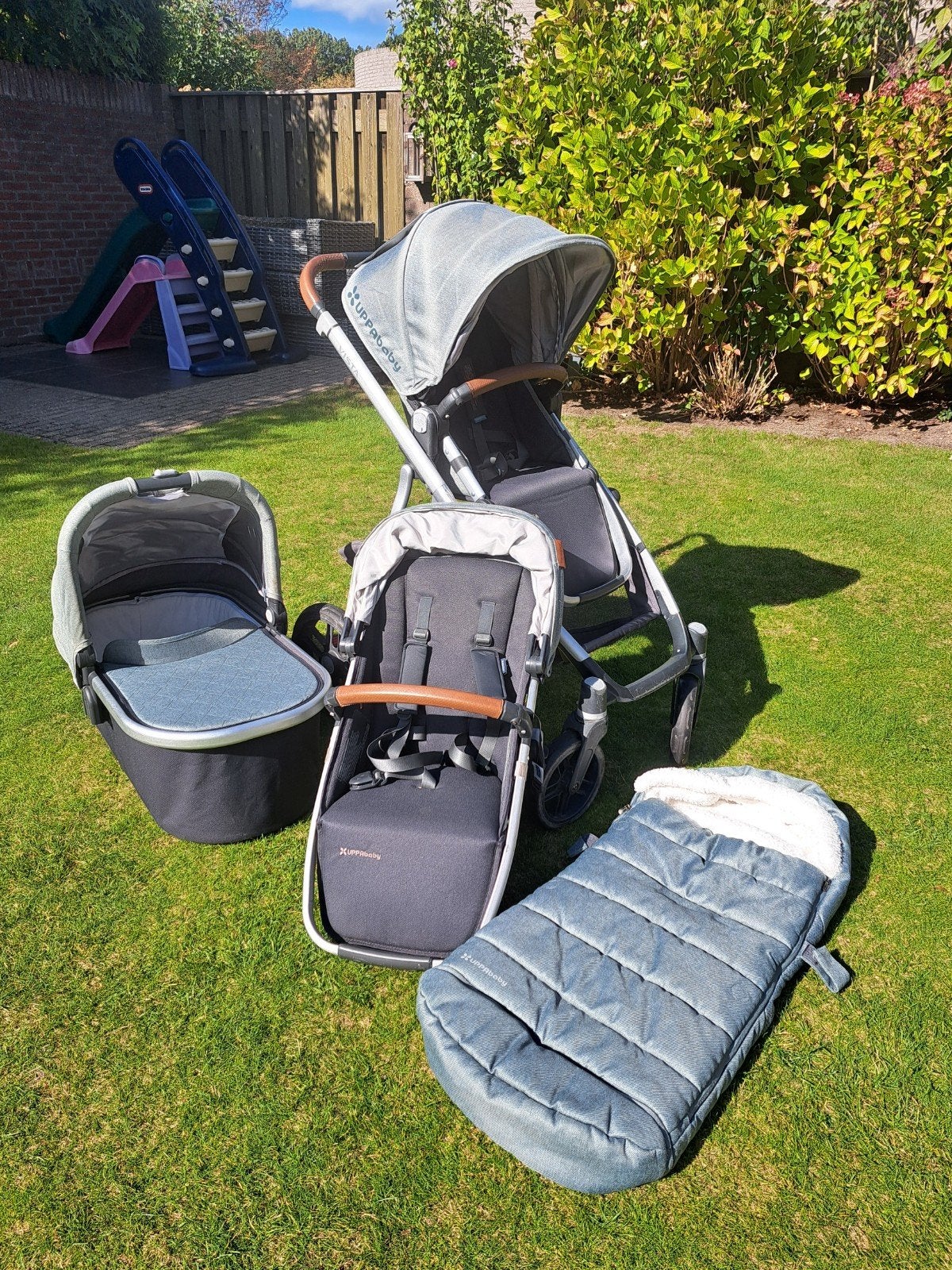 UPPAbaby Vista V2 Combiwagen met Reiswieg en Voetenzak, Kinderen en Baby's, Kinderwagens en Combinaties, Gebruikt, Combiwagen