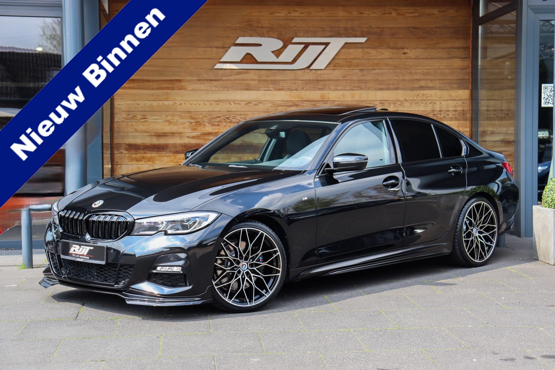 BMW 3-serie 330i M-Performance *E.dak/Laser/M-Sport/BMW Live, Auto's, Automaat, 1998 cc, Achterwielaandrijving, Gebruikt