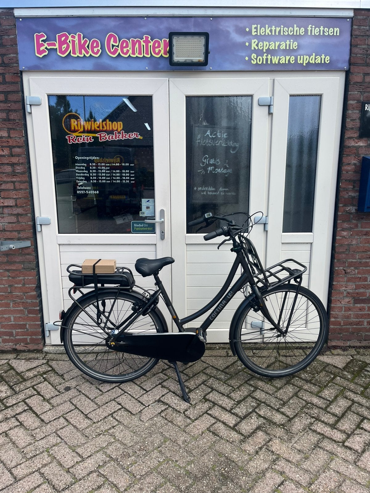 In nette staat cortina u4 bosch middenmotor 400 wh accu, Versnellingen, 56 cm of meer, Zo goed als nieuw, Schijfrem