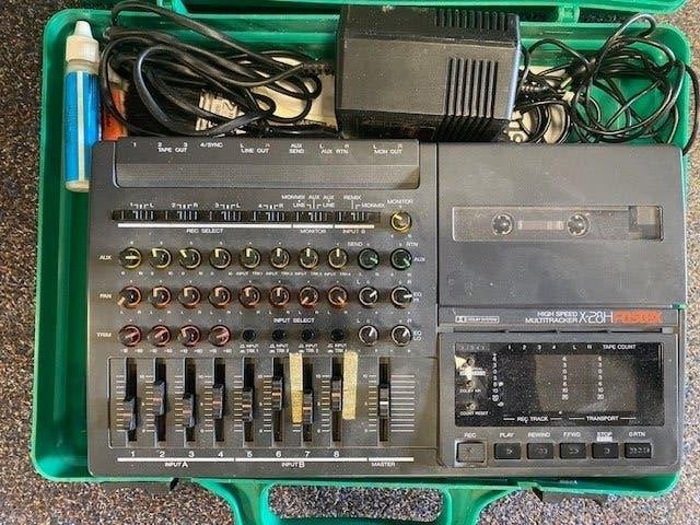 Fostex X-28 H cassette multitracker, Muziek en Instrumenten, Mengpanelen, Gebruikt, 5 tot 10 kanalen, Microfooningang, Ophalen of Verzenden