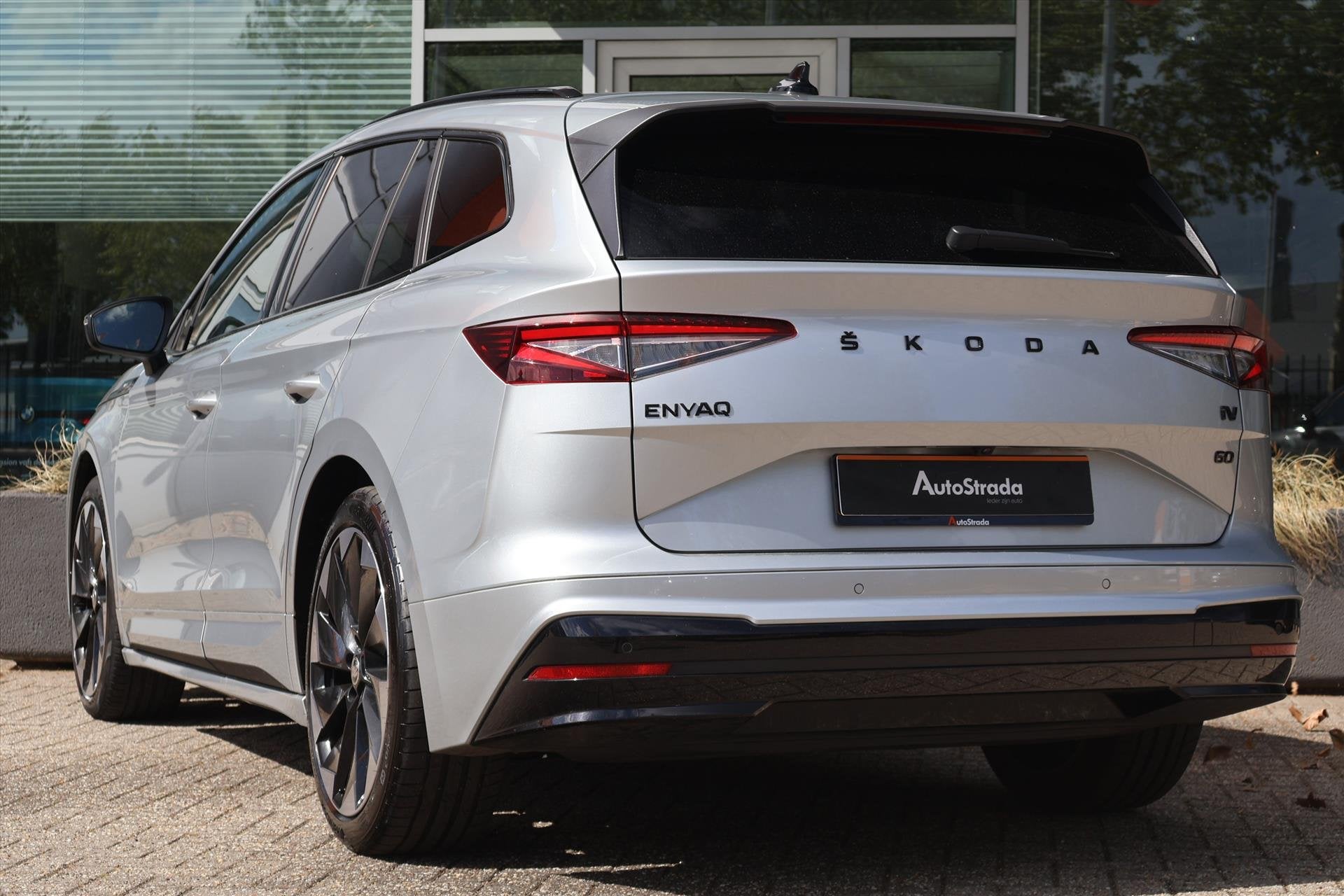 Skoda Enyaq Iv 60 SportLine 180pk SoH 94% I Navi I Camera I, Gebruikt, Met garantie (alle), 179 pk, Origineel Nederlands