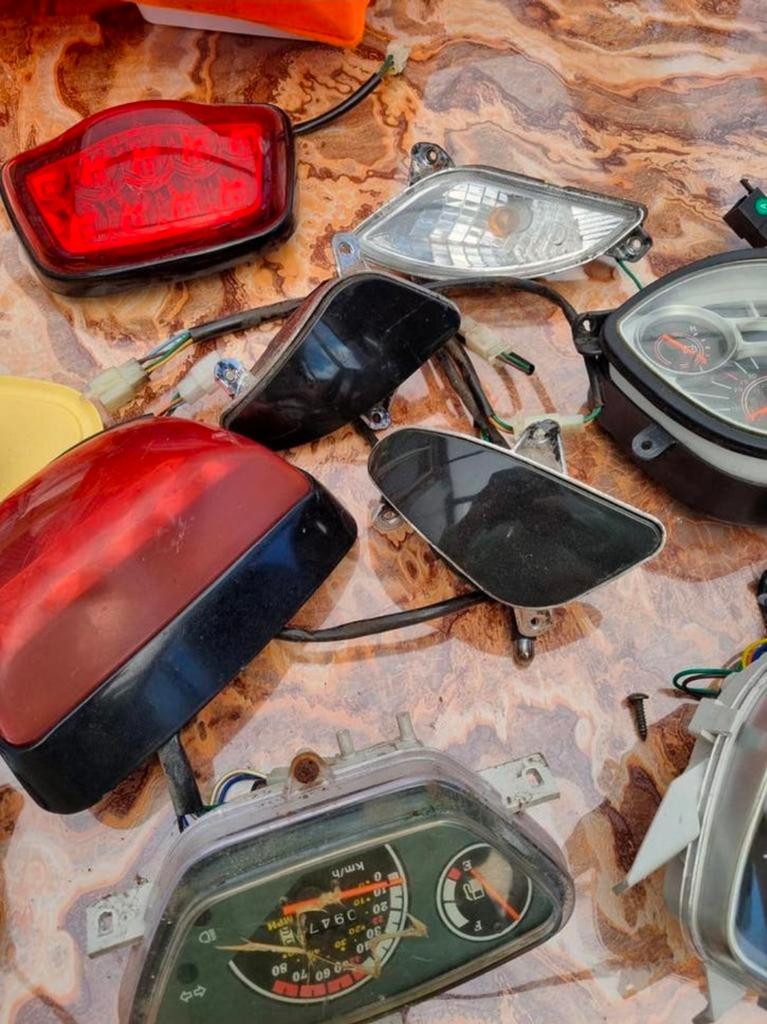Scooter Knipperlichten en Achterlichten, Fietsen en Brommers, Brommeronderdelen | Scooters, Ophalen of Verzenden