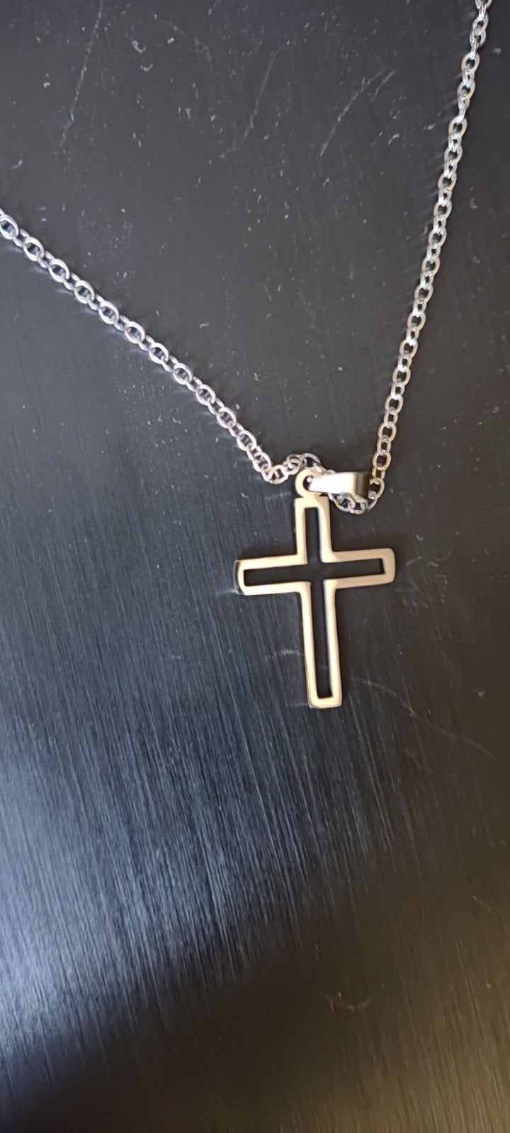 Prachtig  Zilverkleurige ketting met Jezus kruis, Ophalen of Verzenden