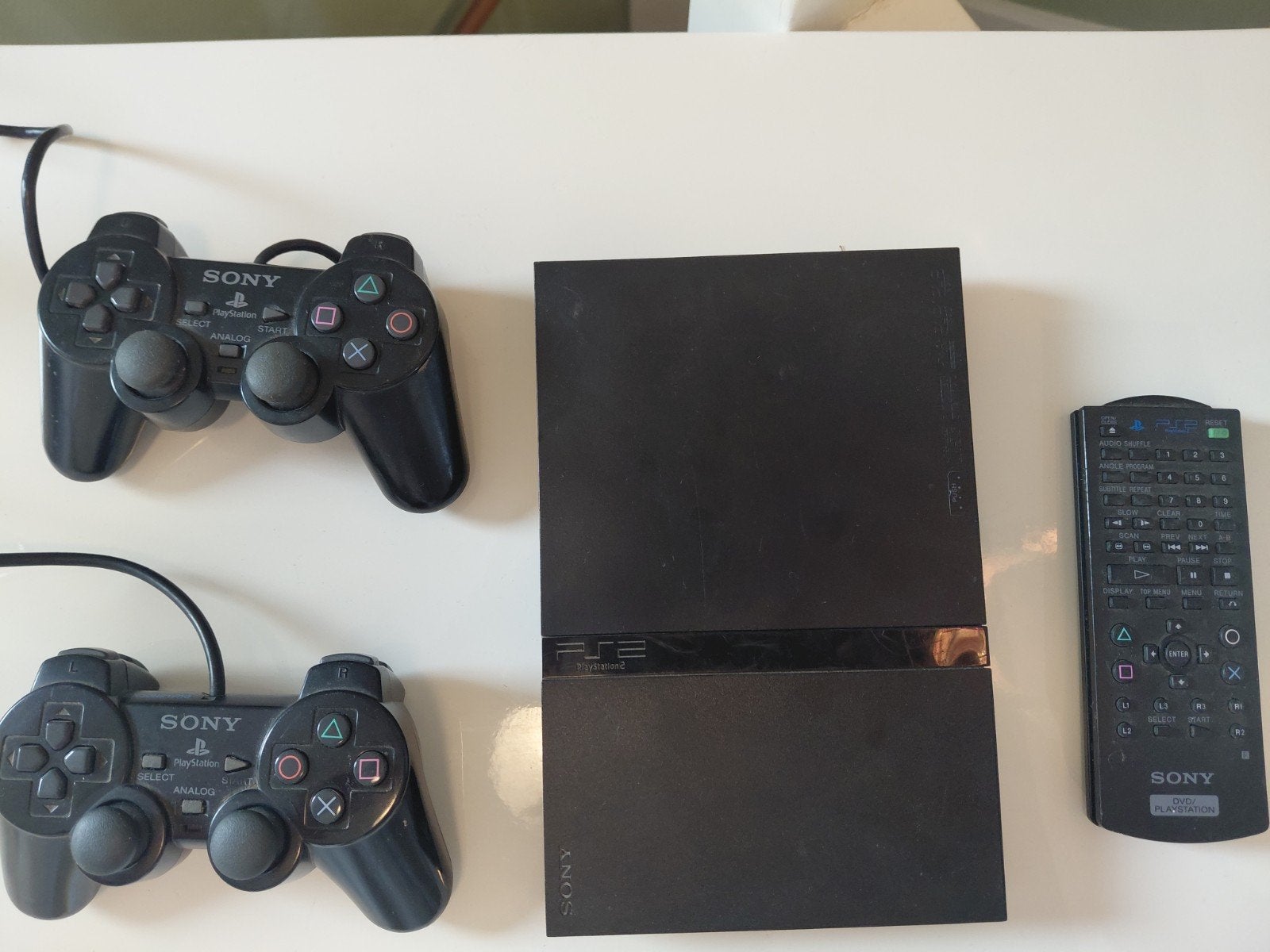 PlayStation 2 Slim met 2 controllers, AB en 3 spellen, Gebruikt, Eén computer, Ophalen of Verzenden, 3 spelers of meer