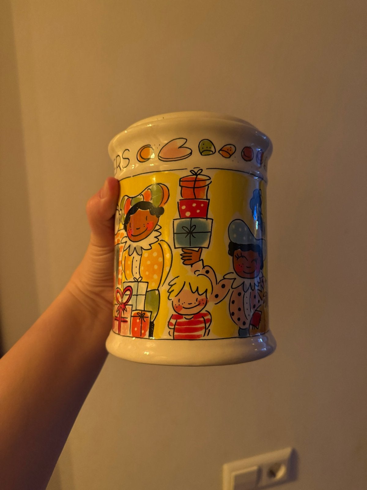 Blond pepernoten pot, Diversen, Ophalen