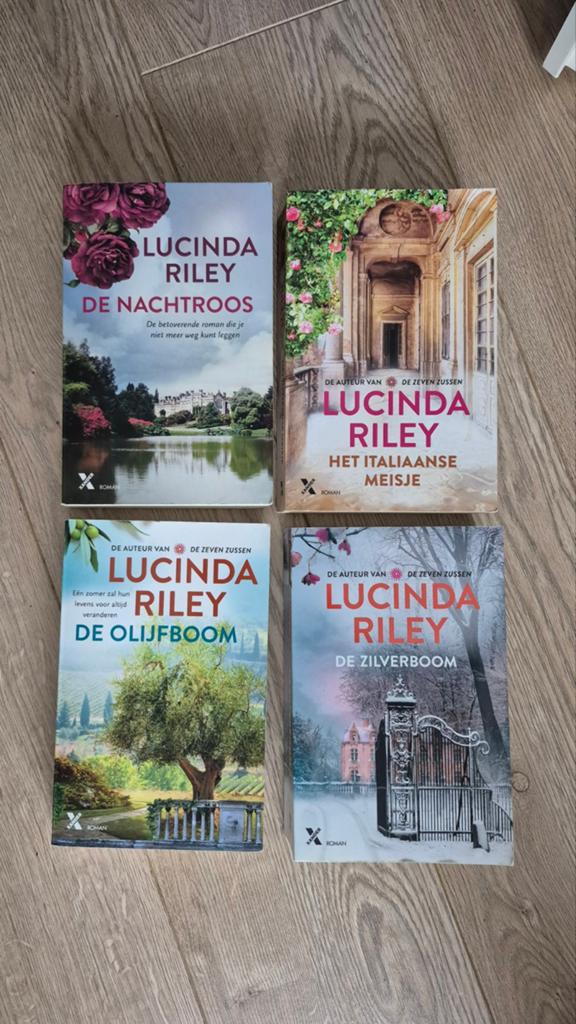 Boeken van Lucinda Riley, Ophalen of Verzenden, Gelezen, Lucinda Riley