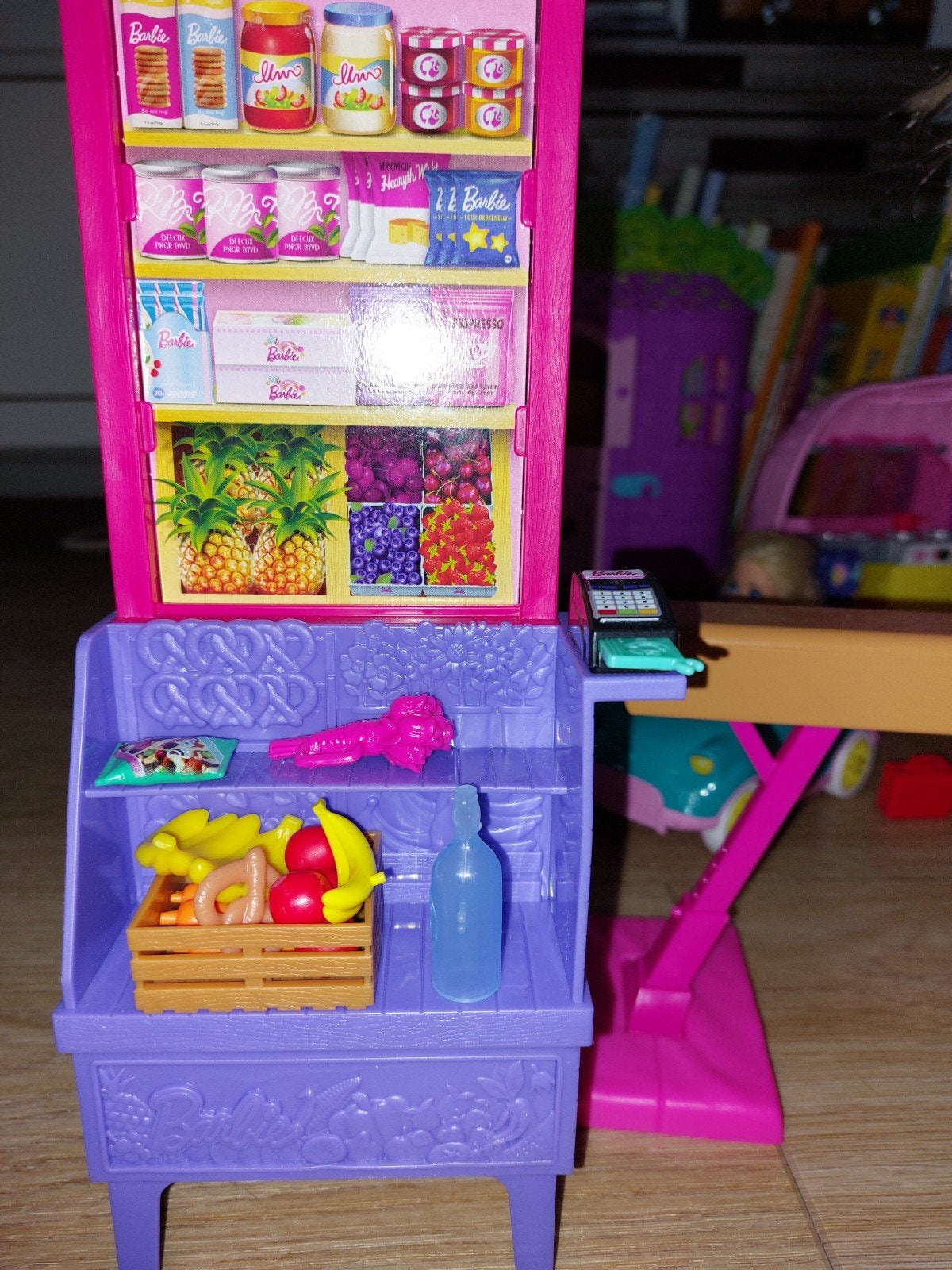 Barbie winkel, Ophalen