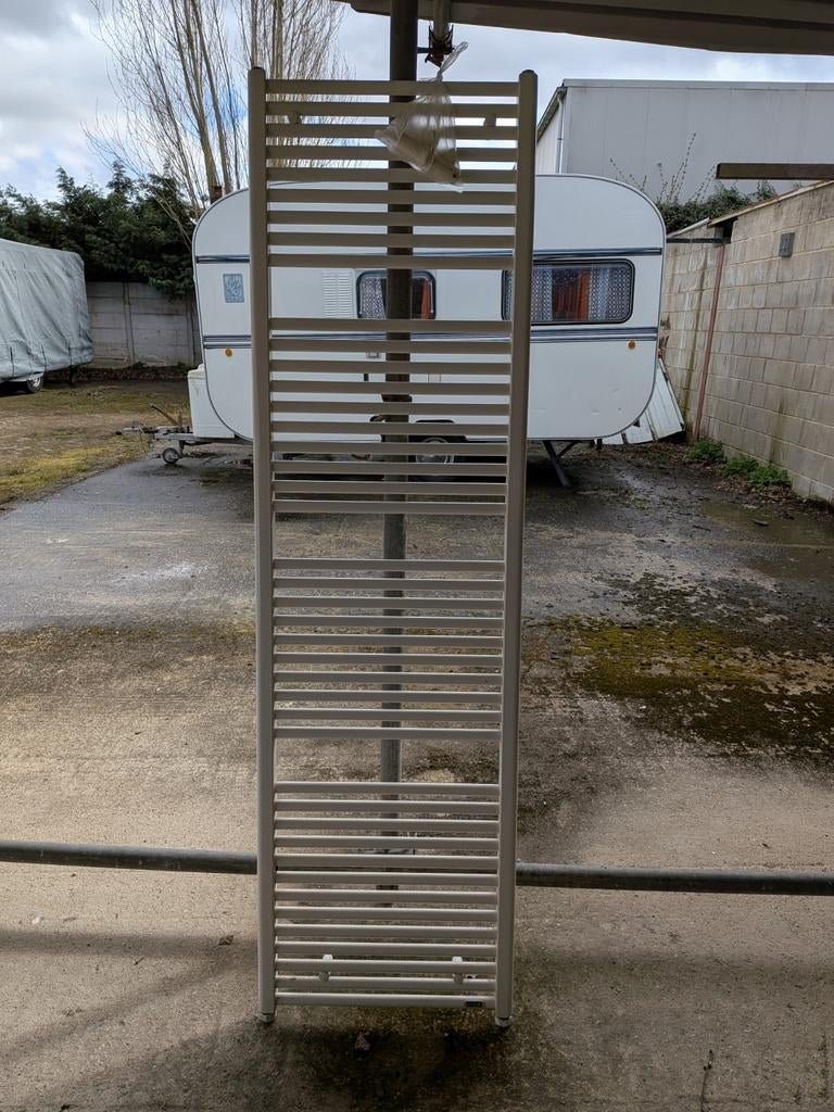 Vasco radiator wit gebruikt, Doe-het-zelf en Verbouw, Verwarming en Radiatoren, Ophalen, Gebruikt, Hoog rendement (Hr), Radiator