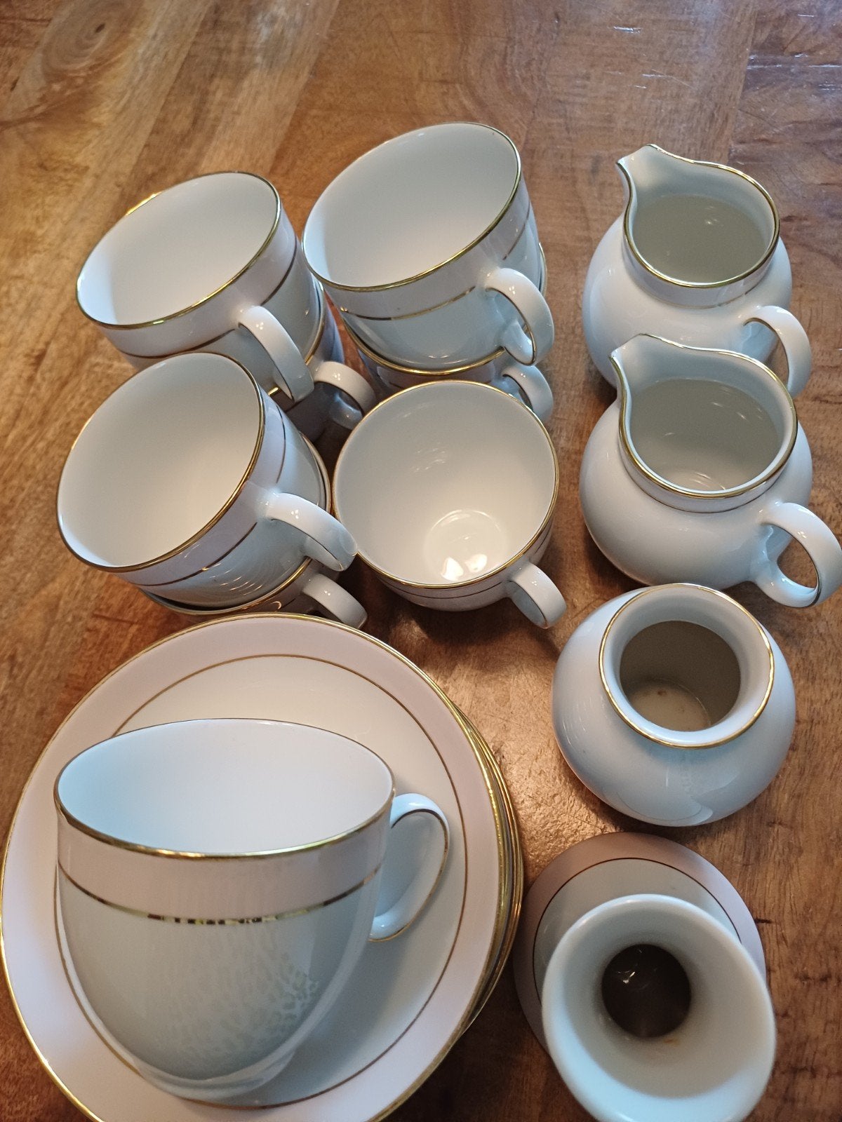 Vintage gebakstel met kopjes, schotels en melk/suiker set, Ophalen of Verzenden