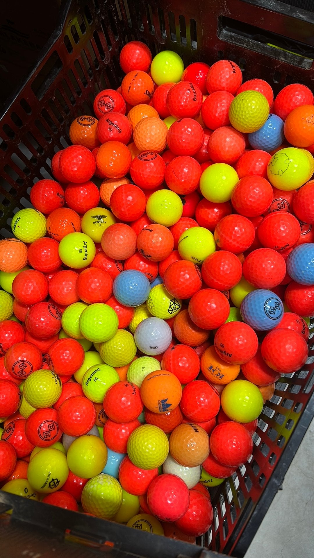 100 Stuks Gekleurde Golfballen Mix, Sport en Fitness, Golf, Bal(len), 1187ZX, Info@premiumgolf.nl, Ophalen of Verzenden