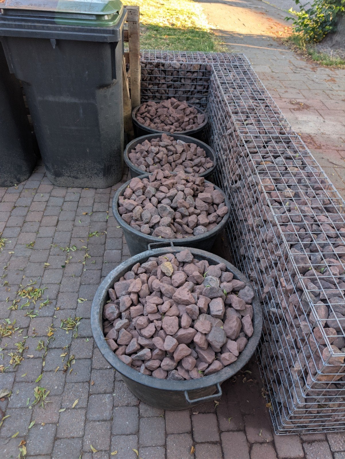 Basalt Breuksteen, Ophalen