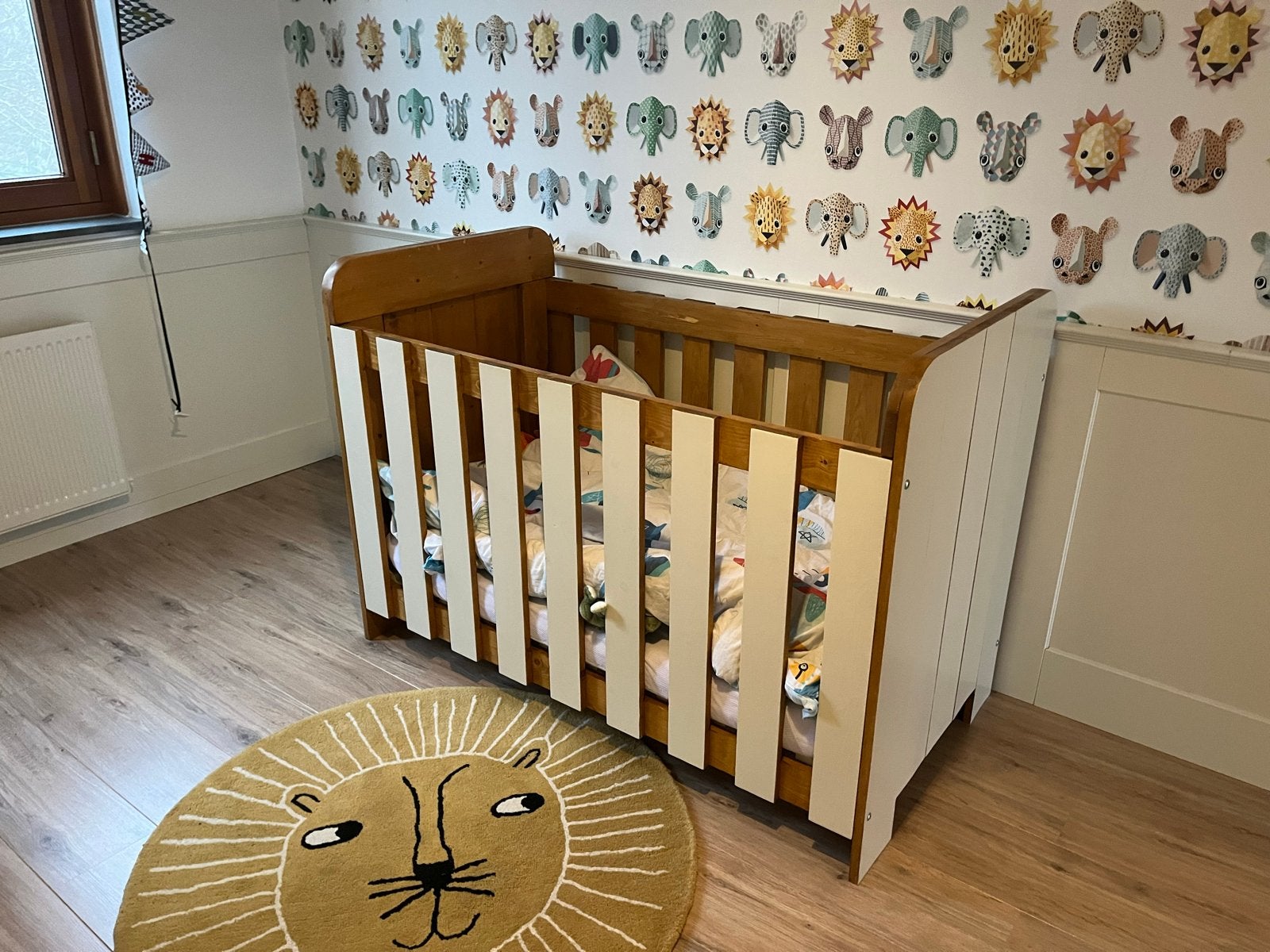 Ledikant - Nederlands design met AeroSleep matras, Kinderen en Baby's, Ophalen, Gebruikt, 70 tot 85 cm, Minder dan 140 cm
