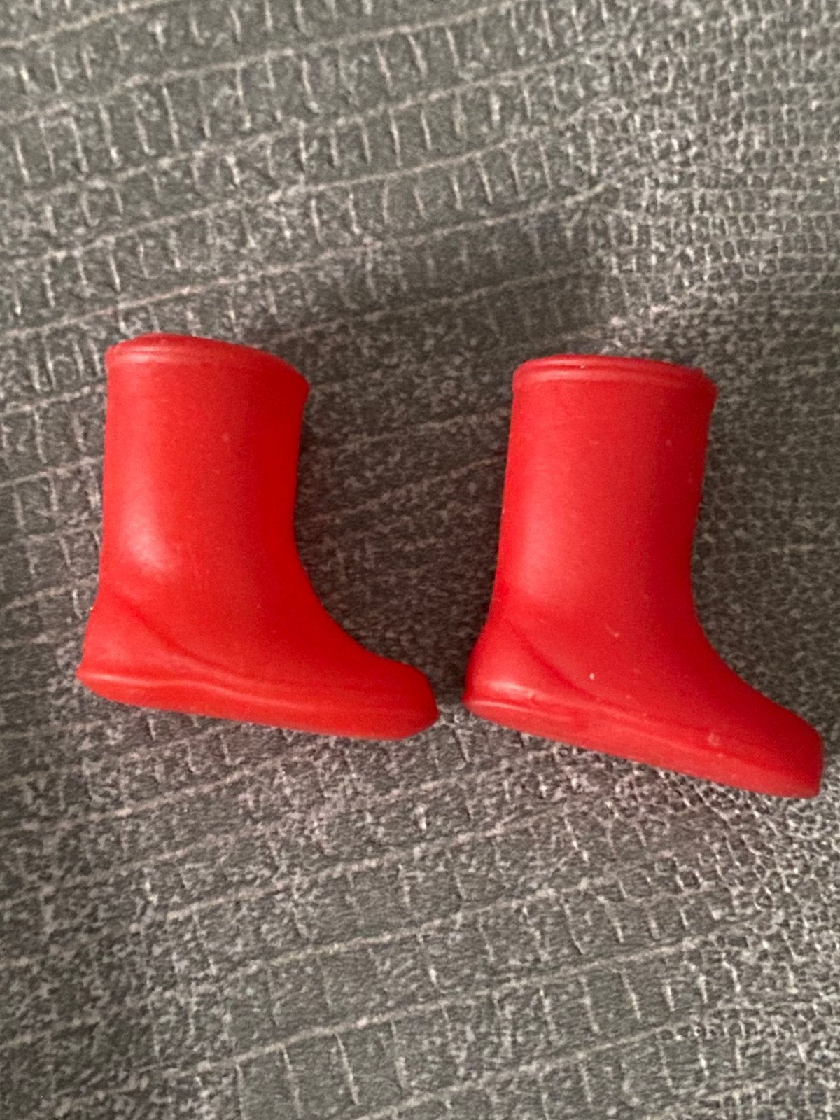 Vintage Barbie Tutti rode laarzen 65 Mattel Taiwan, Verzenden, Zo goed als nieuw, Kleertjes
