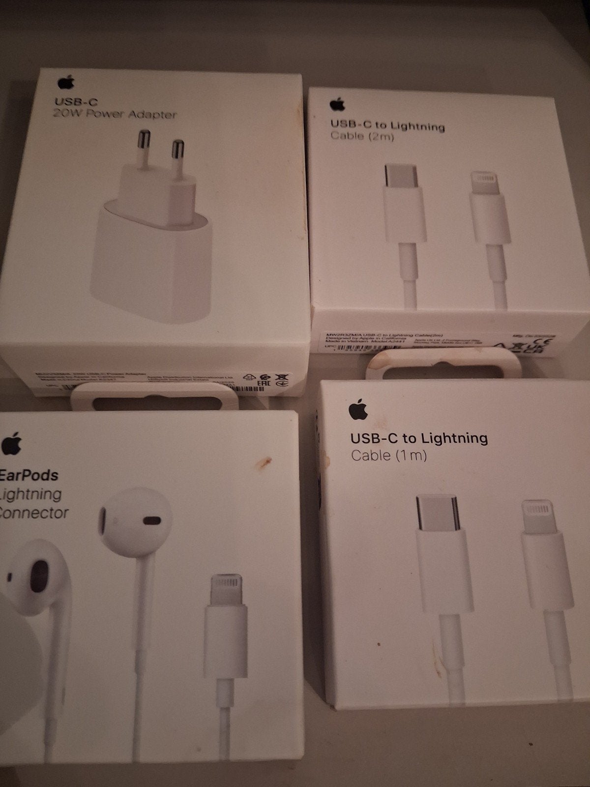 Apple USB-C oplader, kabels en EarPods, One Apple Park Way, Cupertino, CA 95014, USA, Apple Inc., Nieuw, Ophalen of Verzenden