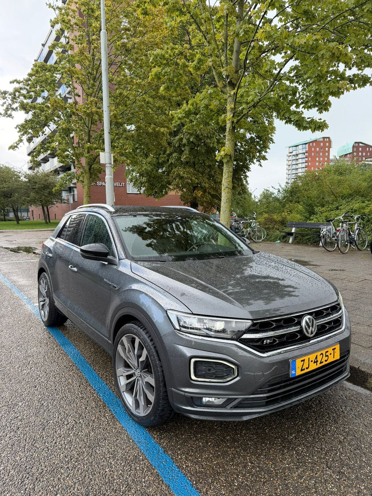 Volkswagen T-Roc 1.5 TSI Sport R-LINE |  | CAMERA | ACC |, 1498 cc, 4 cilinders, Particulier, Zilver of Grijs