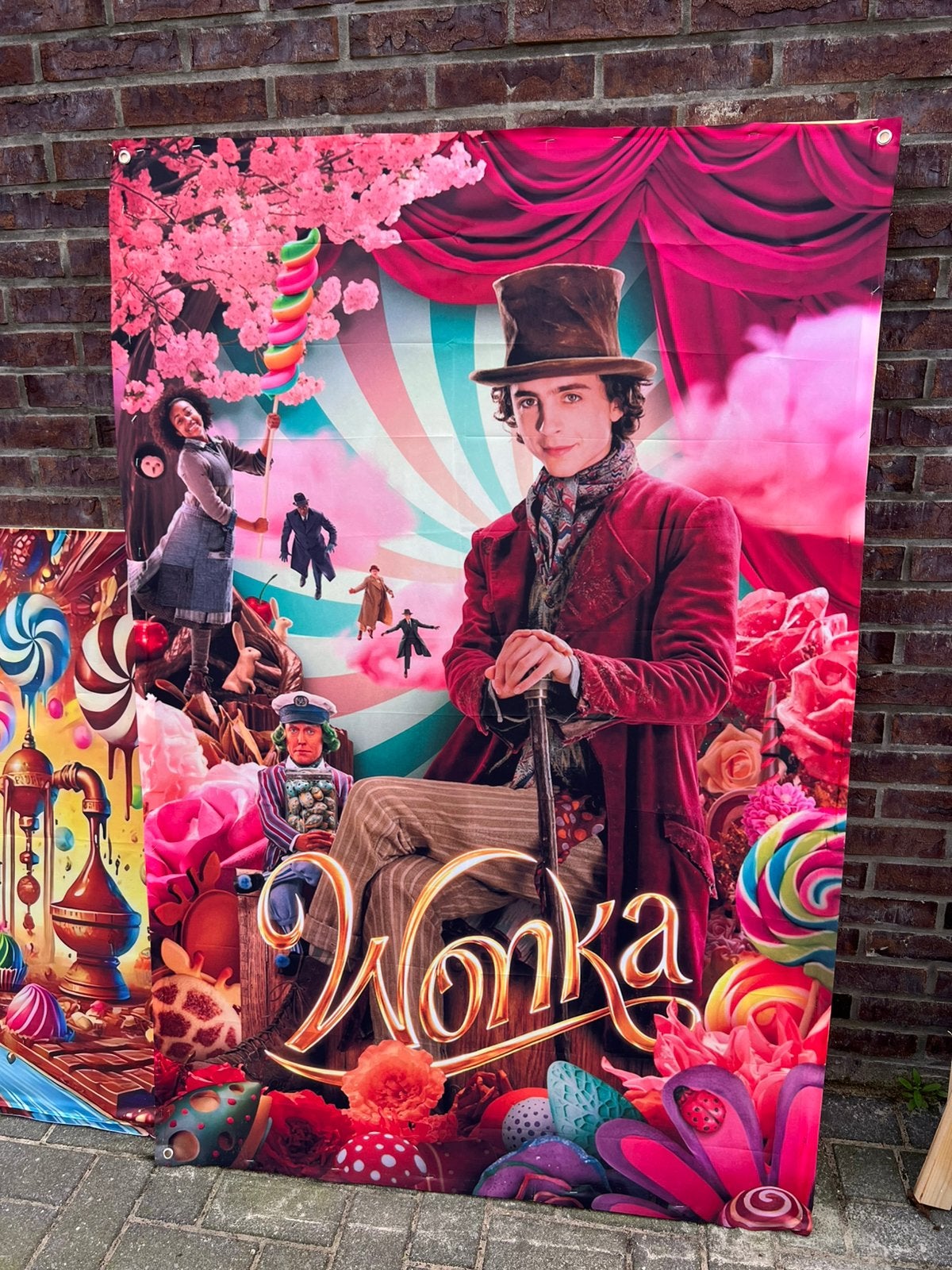 Wonka groot wandkleed 2 stuks op hout, Hobby en Vrije tijd, Ophalen, Zo goed als nieuw, Versiering