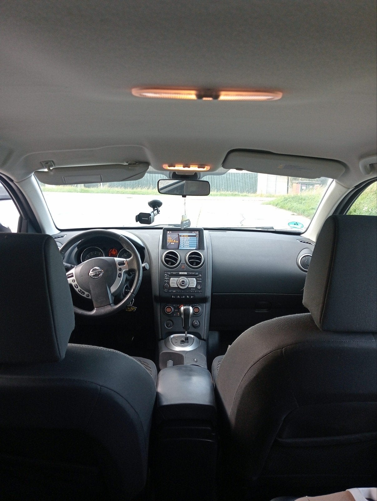 Foto 7 van Nissan Qashqai 2.0 2WD CVT 2008 Zwart