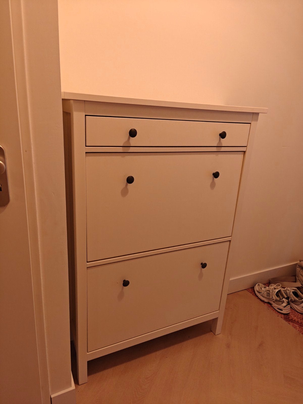 Te Koop: IKEA Hemnes schoenen kast met twee lades, Huis en Inrichting, Ophalen, Gebruikt