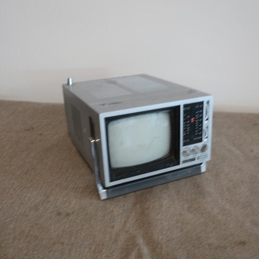 Yoko 5" televisie origineel vintage retro NIET GETEST, Audio, Tv en Foto, Ophalen of Verzenden, Gebruikt, Minder dan 40 cm, Overige merken