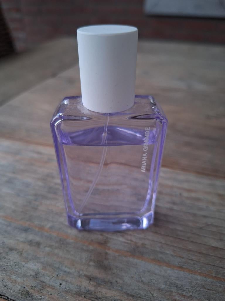 Ariana Grande EDP 30 ml, Ophalen of Verzenden, Zo goed als nieuw