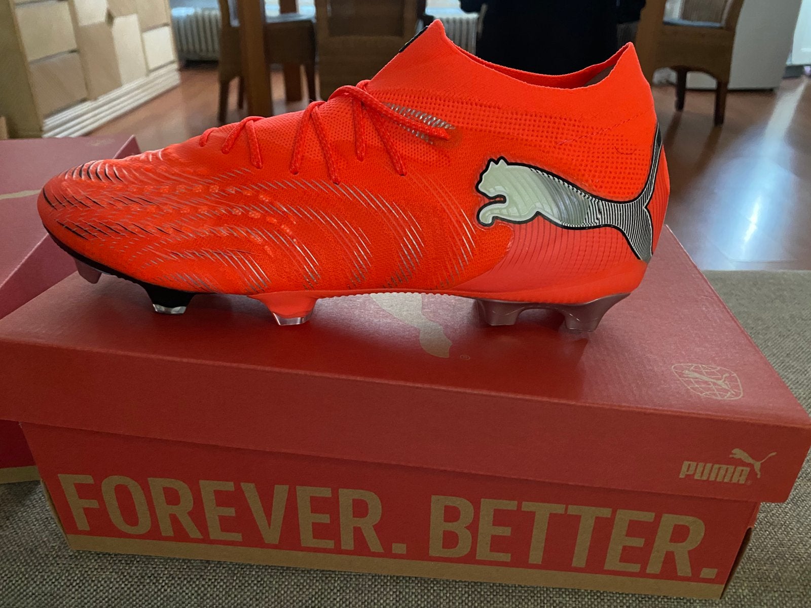 Puma Voetbalschoenen 45, Maat XS of kleiner, Ophalen of Verzenden, Zo goed als nieuw, Schoenen