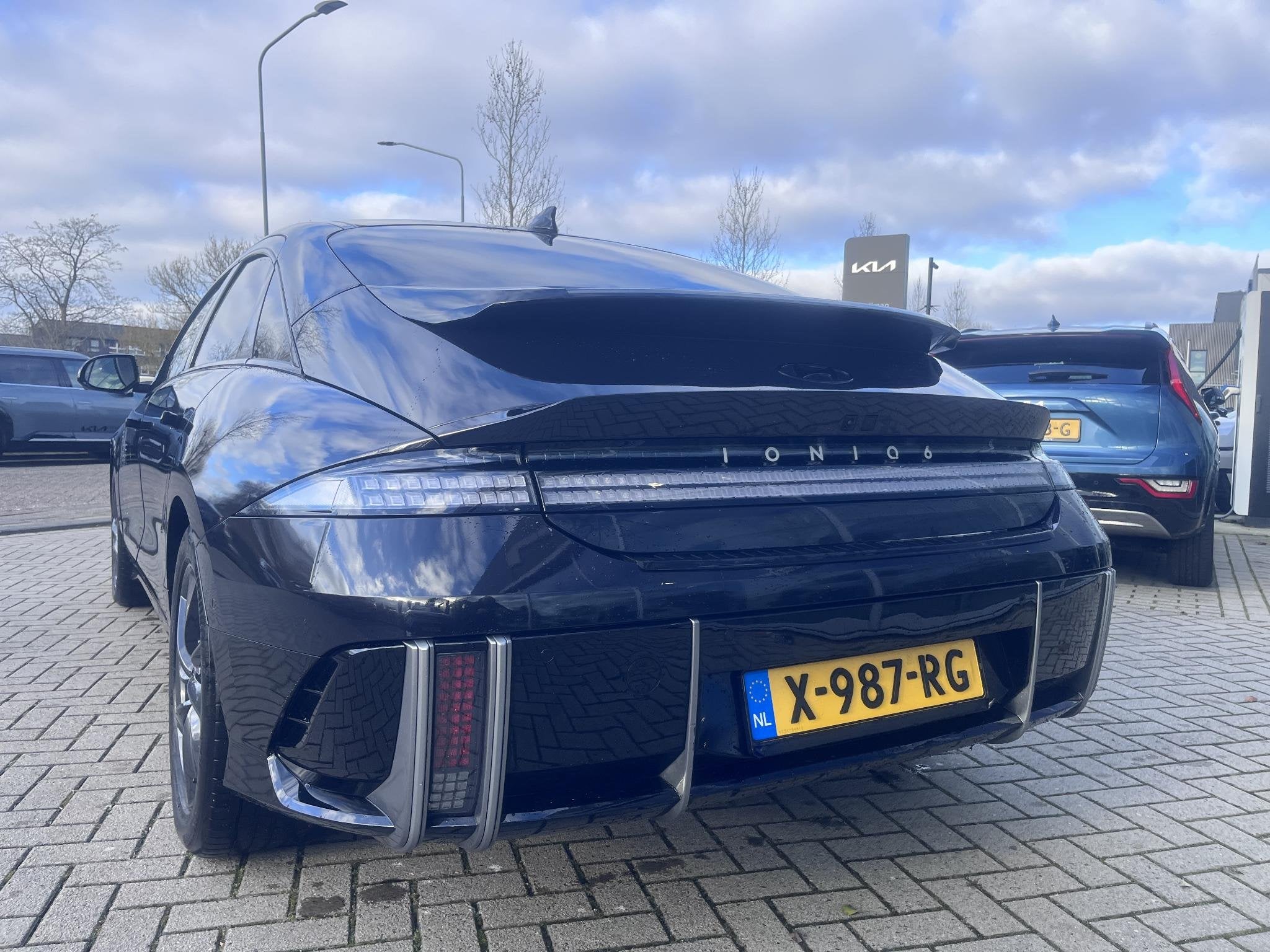 Hyundai IONIQ 6 Lounge 77.4 kWh Lmv|Nav|Bose, Auto's, Hyundai, 228 pk, Achterwielaandrijving, Gebruikt, Blauw
