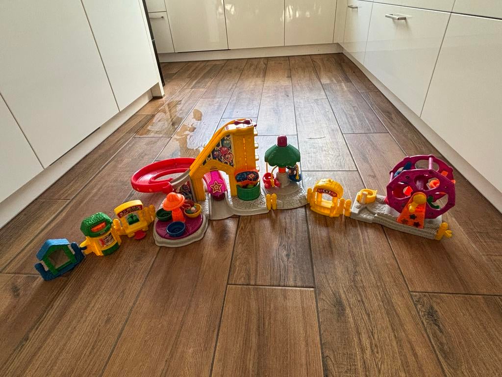 Fisher-Price Little People Speelset Kermis, Ophalen, Gebruikt, Speelset, Met geluid