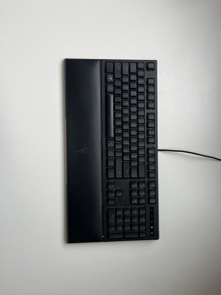 Razer Ornata Chroma toestenbord, Computers en Software, Toetsenborden, Gebruikt, Qwerty, Bedraad, Ergonomisch, Ophalen of Verzenden