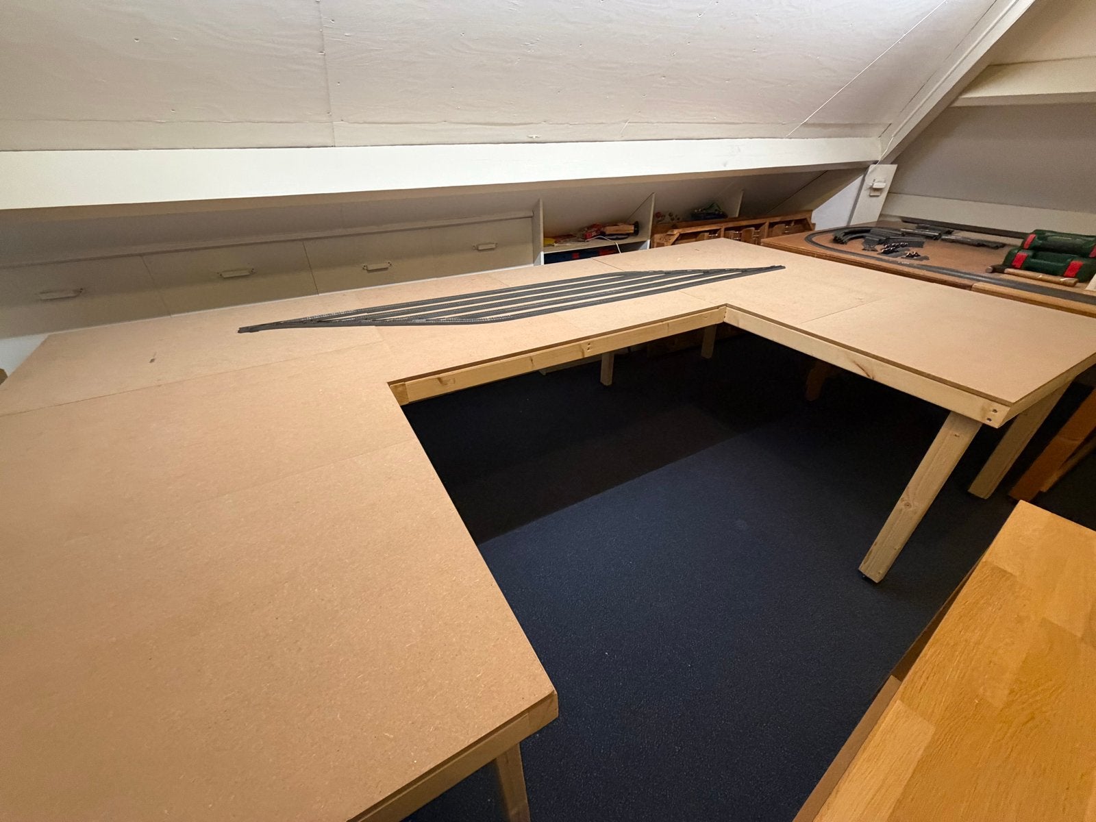 Robuuste Treintafel - Ideaal voor modelspoorbanen, Gelijkstroom, Overige typen, Zo goed als nieuw, Ophalen