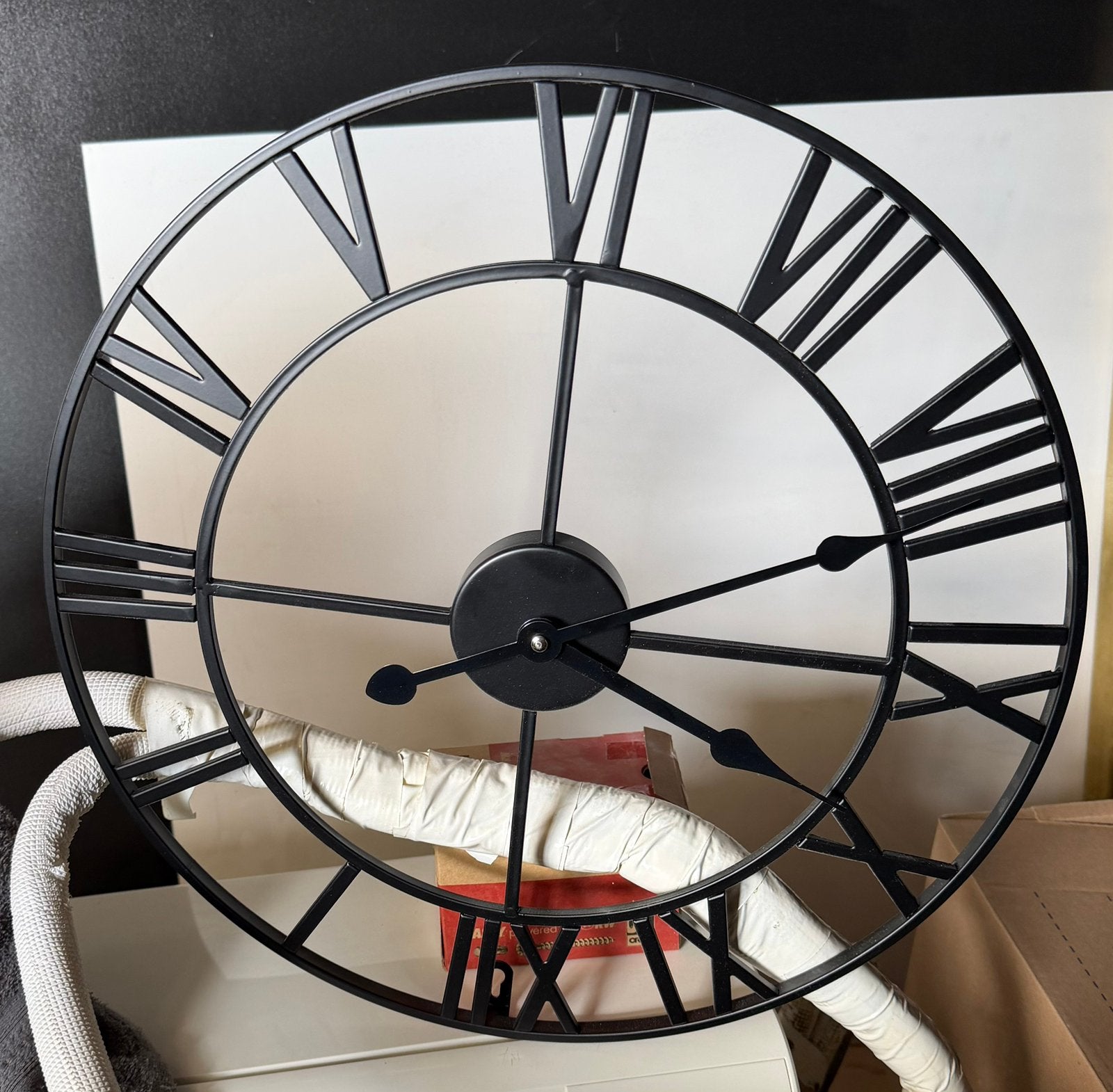 Zwarte metalen klok, Ophalen of Verzenden, Gebruikt, Wandklok
