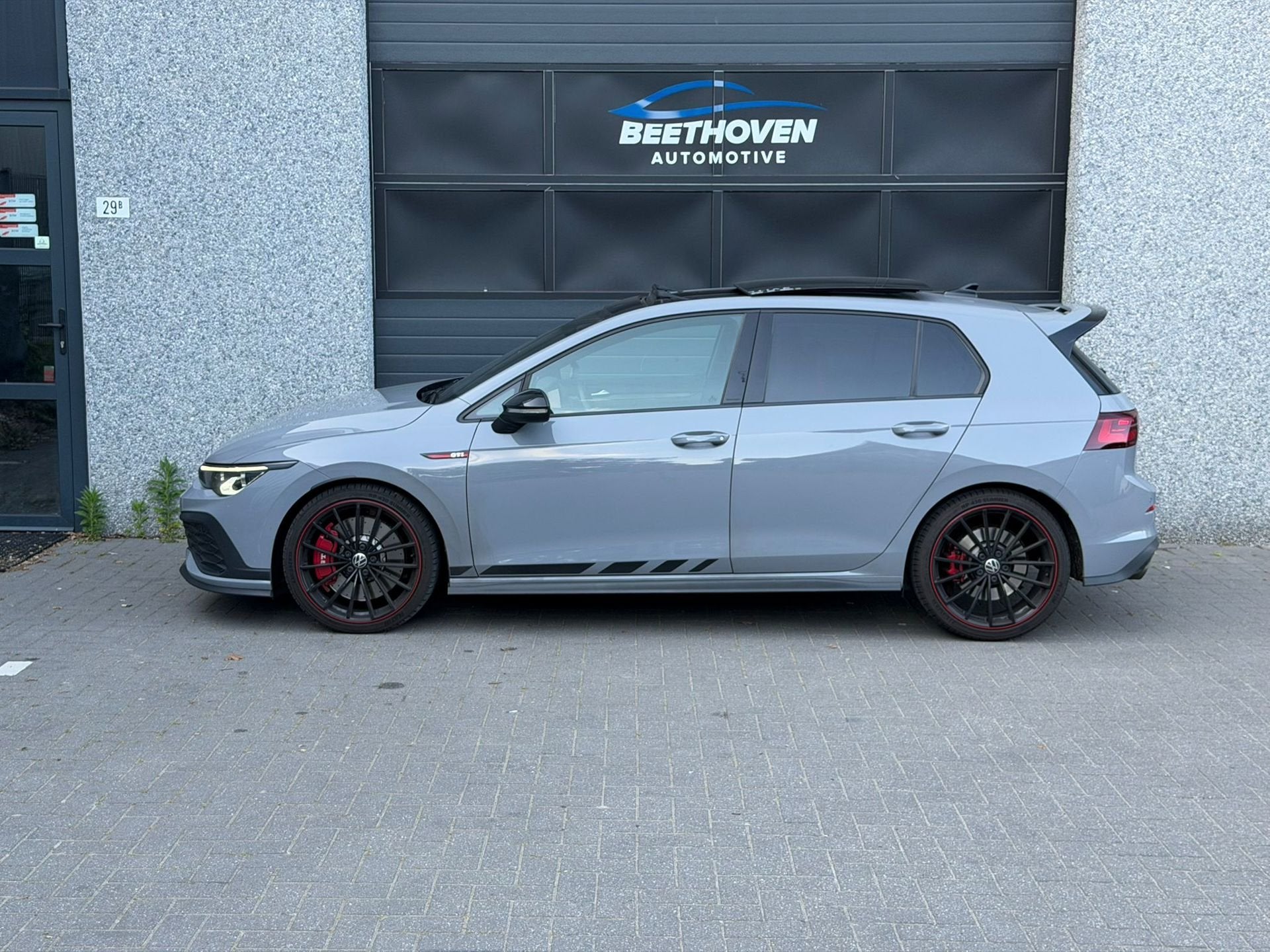 Volkswagen GOLF 2.0 GTI Clubsport Matrix/H&K//Pano, Dealer onderhouden, Euro 6, 4 cilinders, 1984 cc