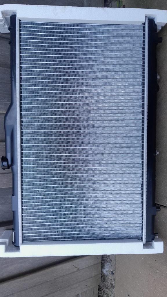 Toyota Corolla radiator voor model E10 en E11, Ophalen, Nieuw, Toyota