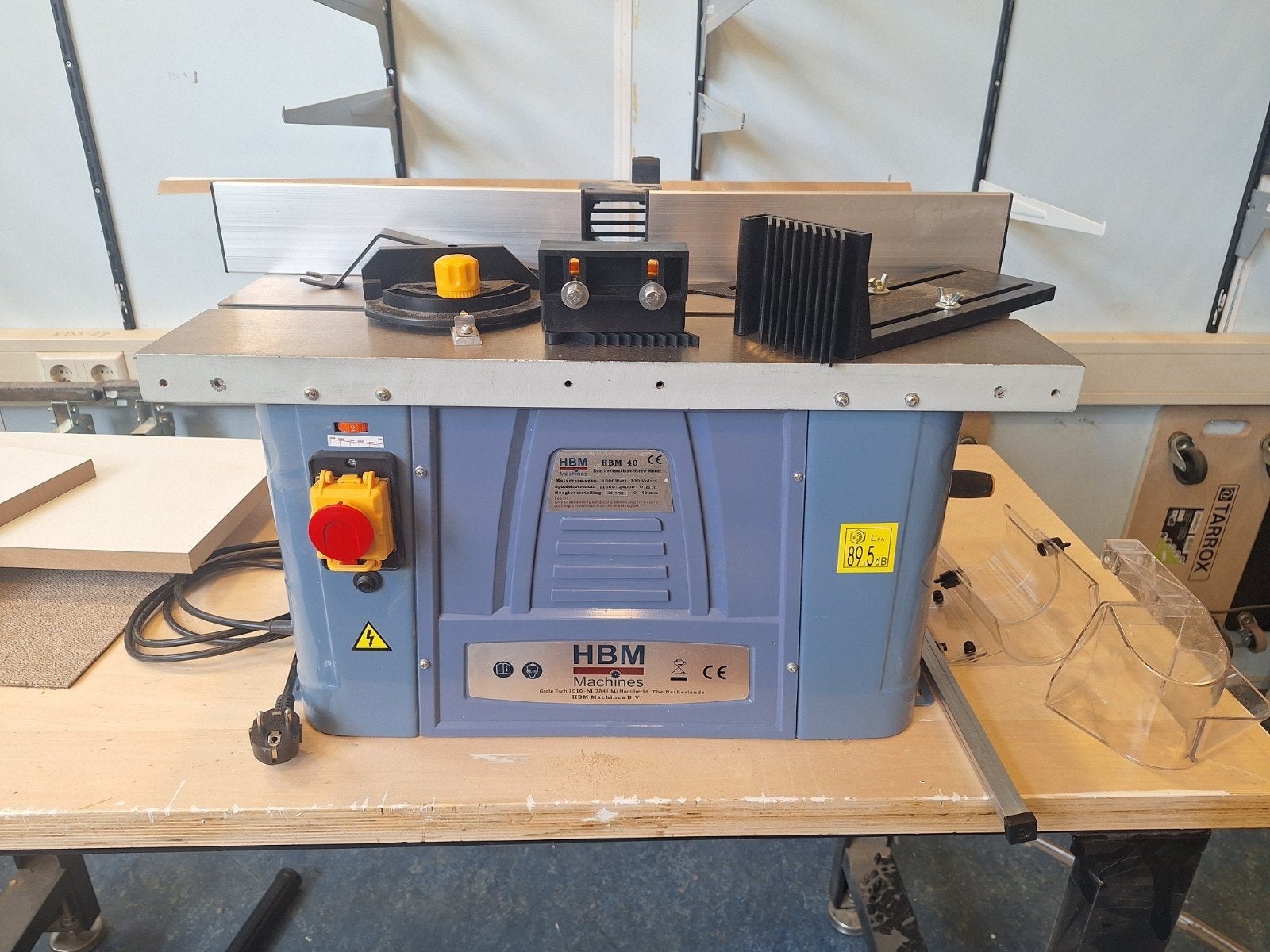 HBM 40 Houtfreesmachine - Nieuw Model, Doe-het-zelf en Verbouw, Gereedschap | Freesmachines, Ophalen, Gebruikt, HBM, Bovenfrees