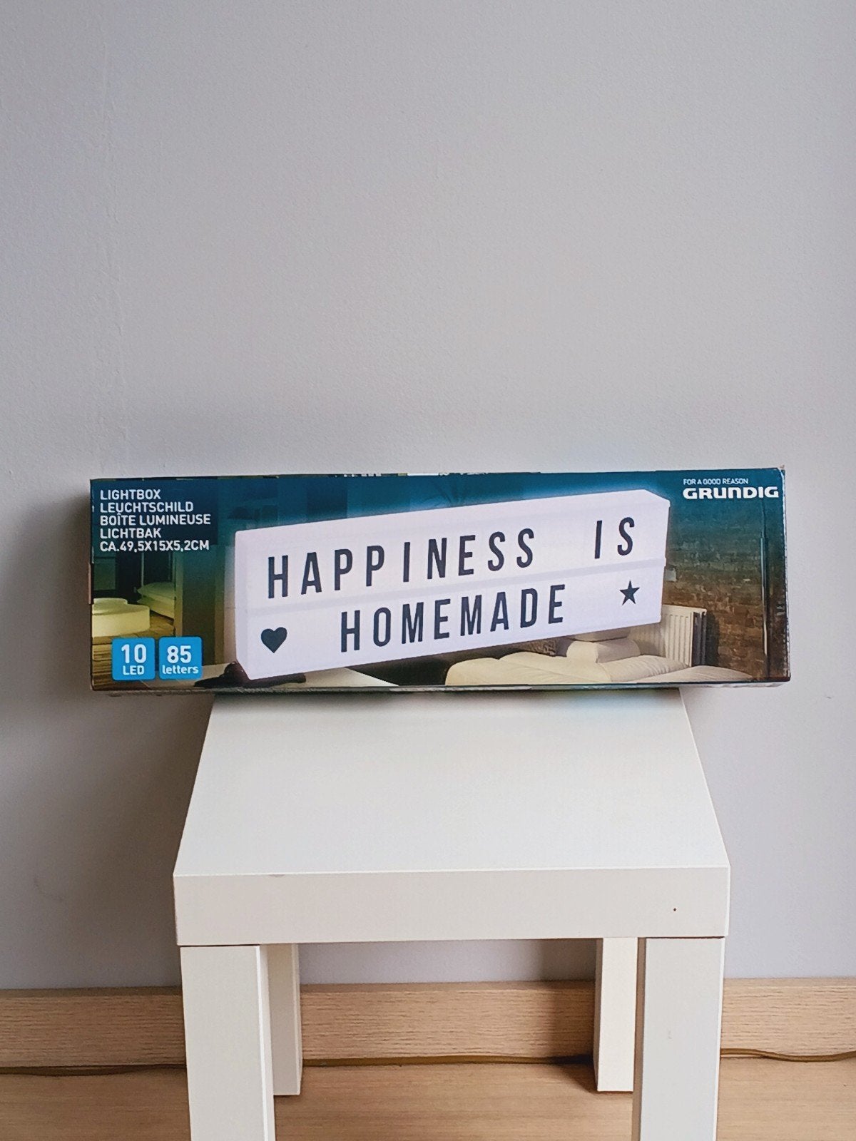 Nieuwe Grundig Lightbox met 85 letters en 10 LED-lampjes, Ophalen of Verzenden, Nieuw, Wit, Kunststof