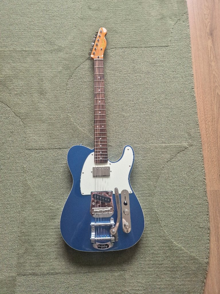 Squier Telecaster Classic Vibe met Bigsby element, Muziek en Instrumenten, Ophalen, Nieuw, Solid body, Fender