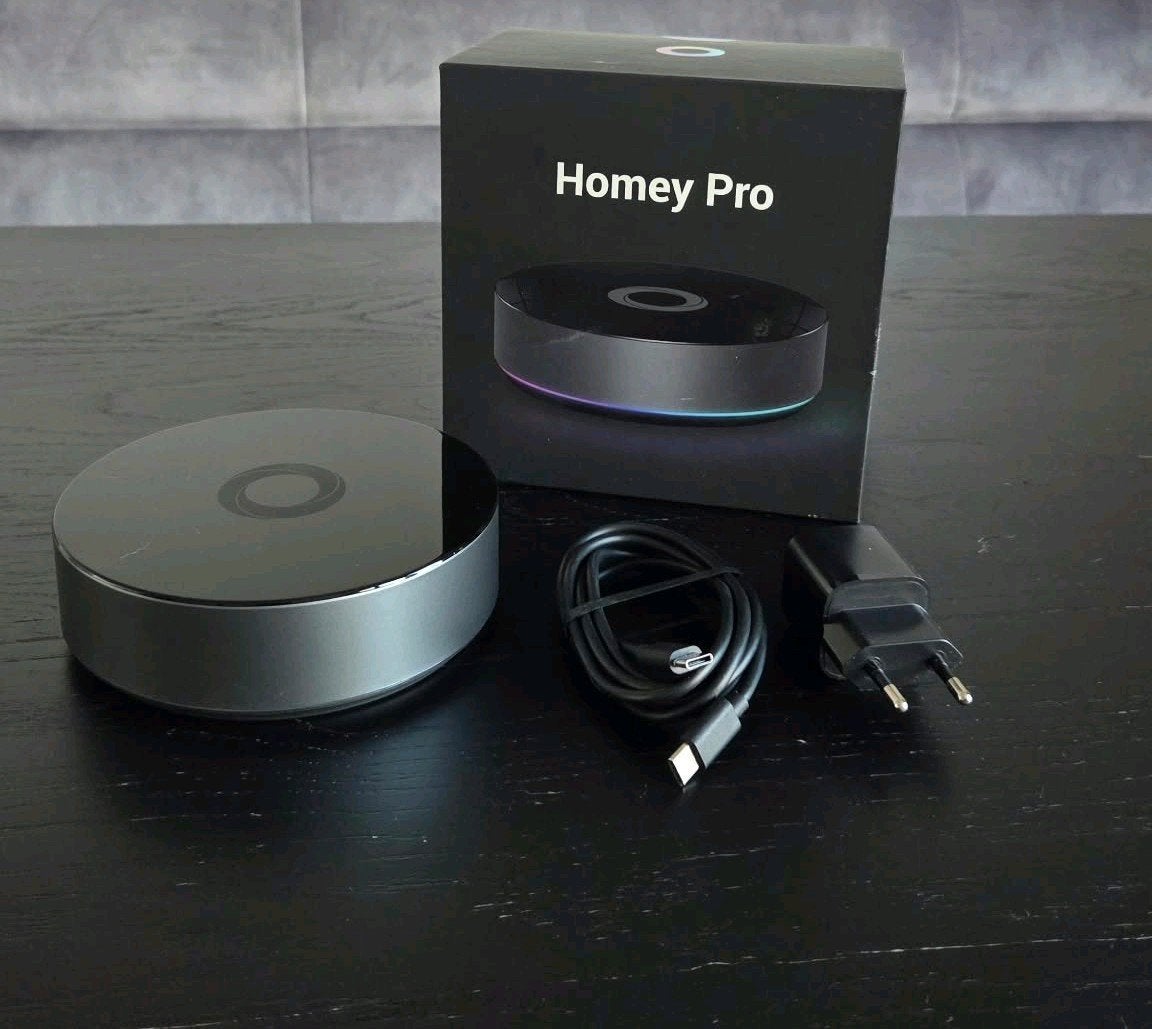 Homey Pro 2023 - zo goed als nieuw, Hobby en Vrije tijd, Ophalen of Verzenden, Zo goed als nieuw