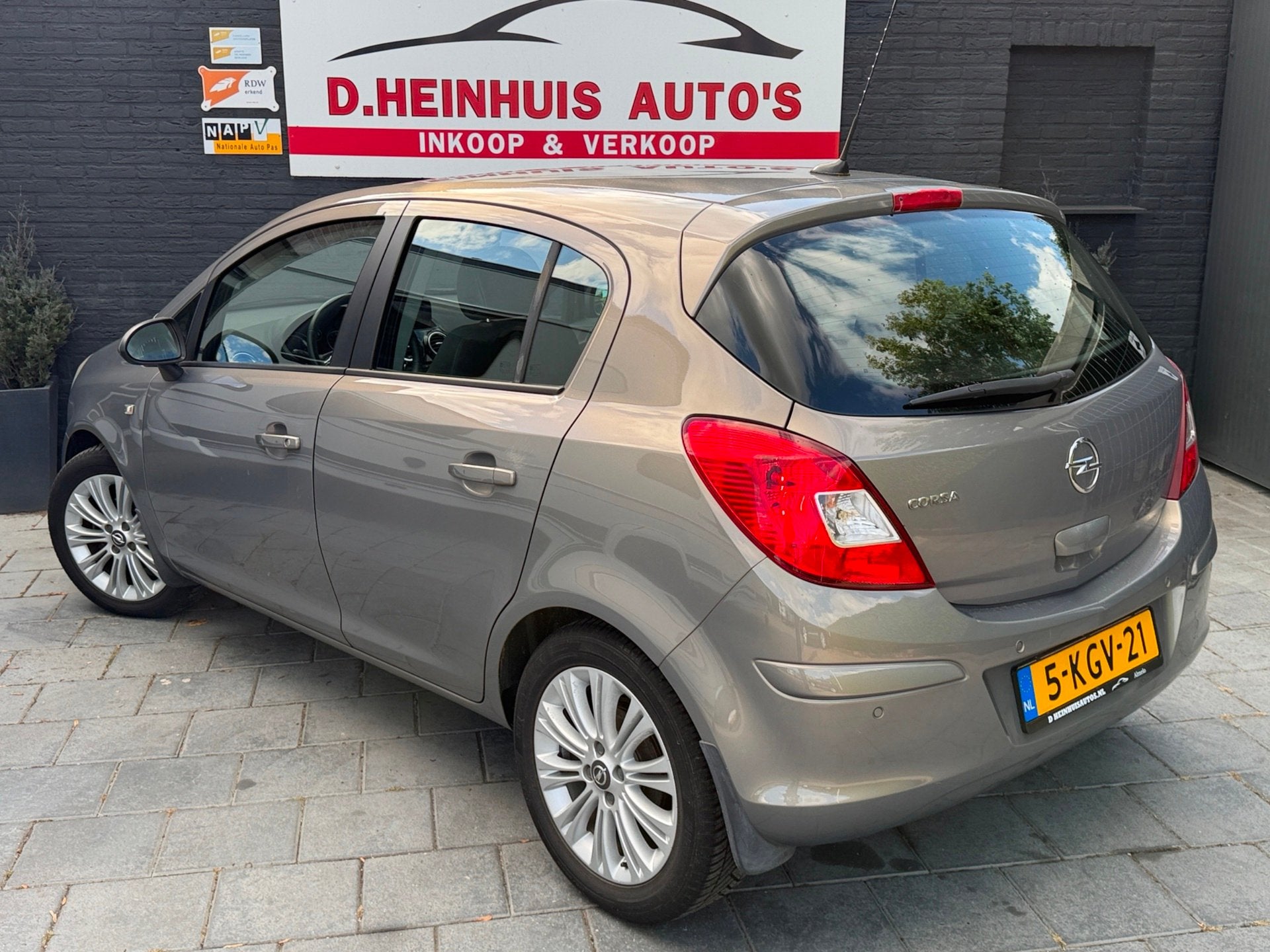 Opel Corsa 1.4-16V Cosmo |NAVI|KLIMA|CRUISE|, Auto's, Opel, Voorwielaandrijving, Euro 5, Gebruikt, 4 cilinders