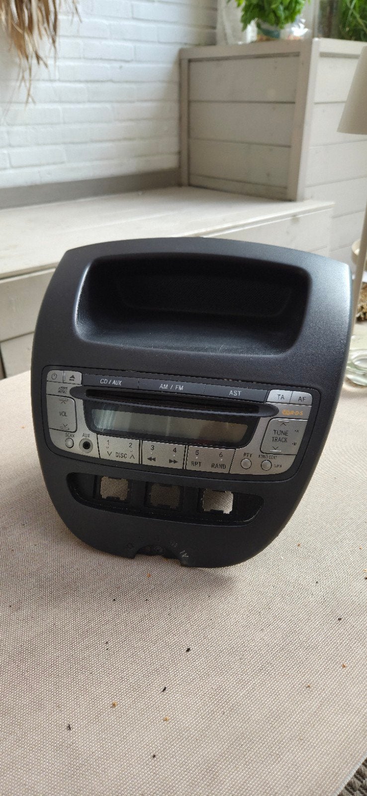 Toyota Aygo/Citroën C1/Peugeot 107 radio/CD-speler, Auto diversen, Autoradio's, Ophalen of Verzenden, Zo goed als nieuw