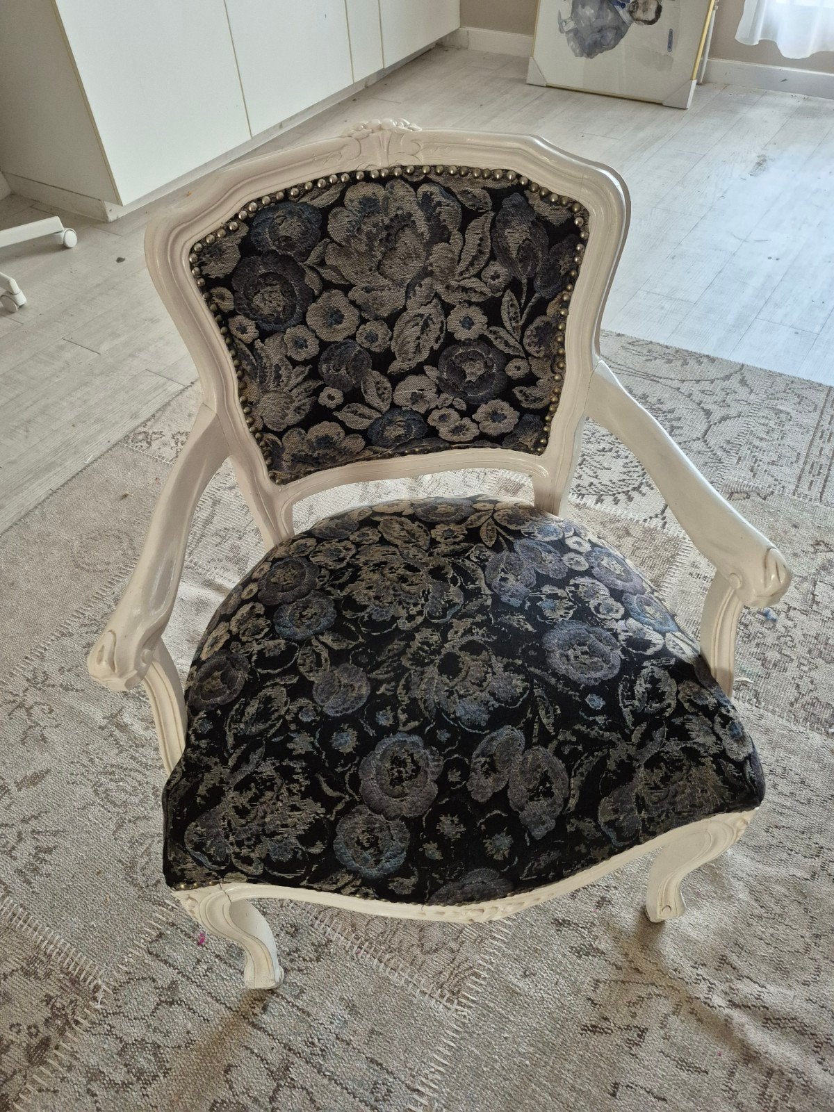 Vintage stoel met bloemenpatroon - Wit en Blauw, Ophalen, Hout, Gebruikt, Klassiek, Barok, Elegant