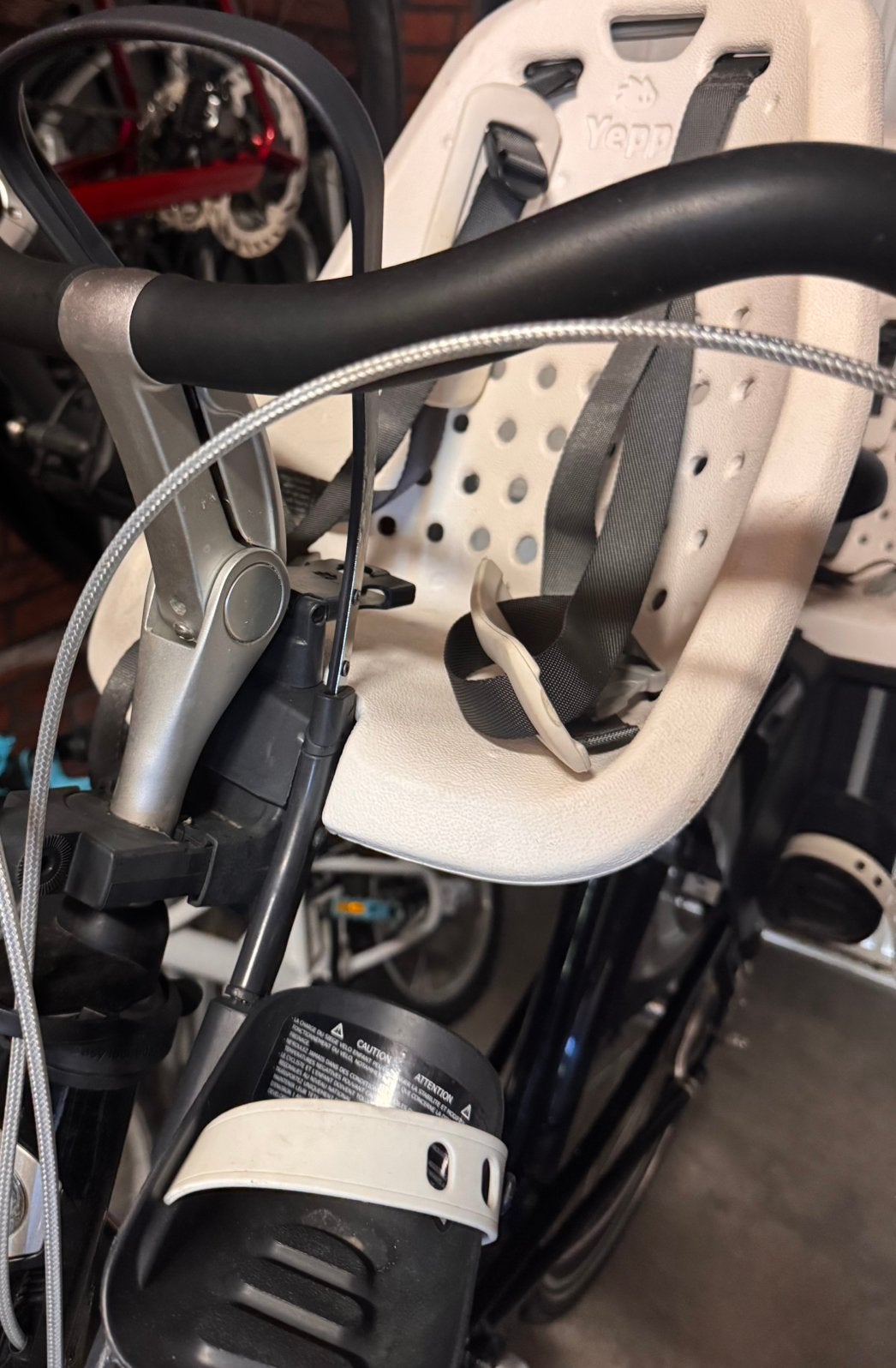 Yepp Mini fietsstoeltje met windscherm, Fietsen en Brommers, Ophalen of Verzenden, Gebruikt, Voorzitje