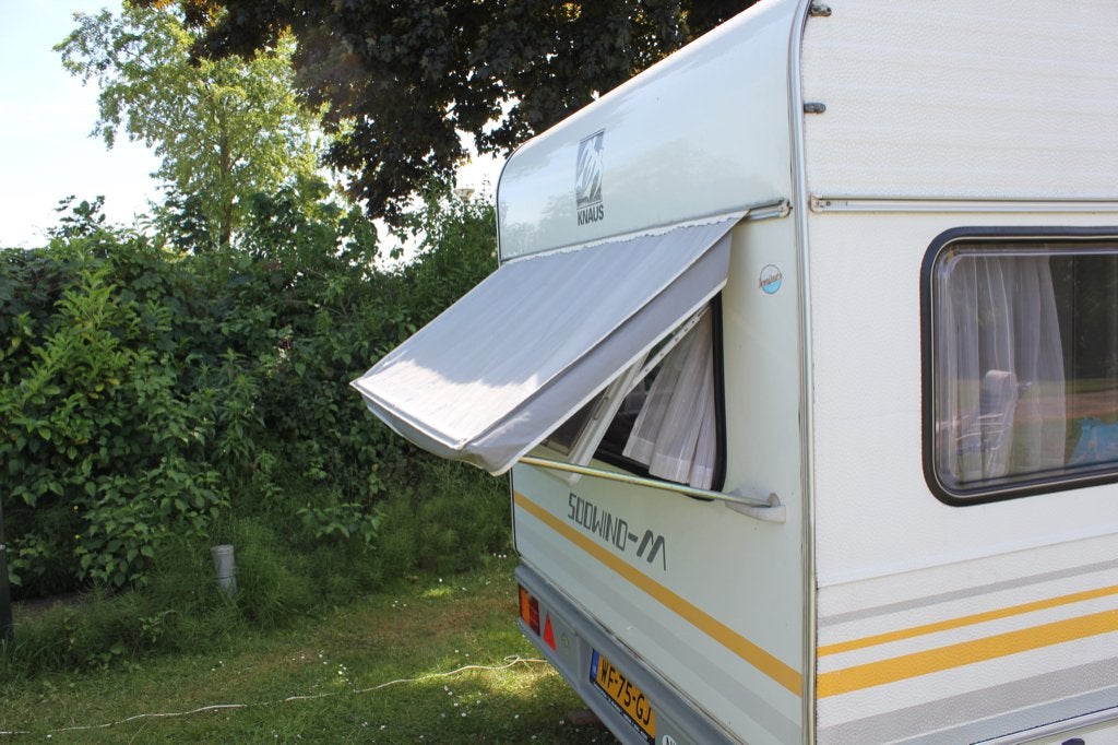 caravan raamluifels 2 stuks, Ophalen of Verzenden, Zo goed als nieuw