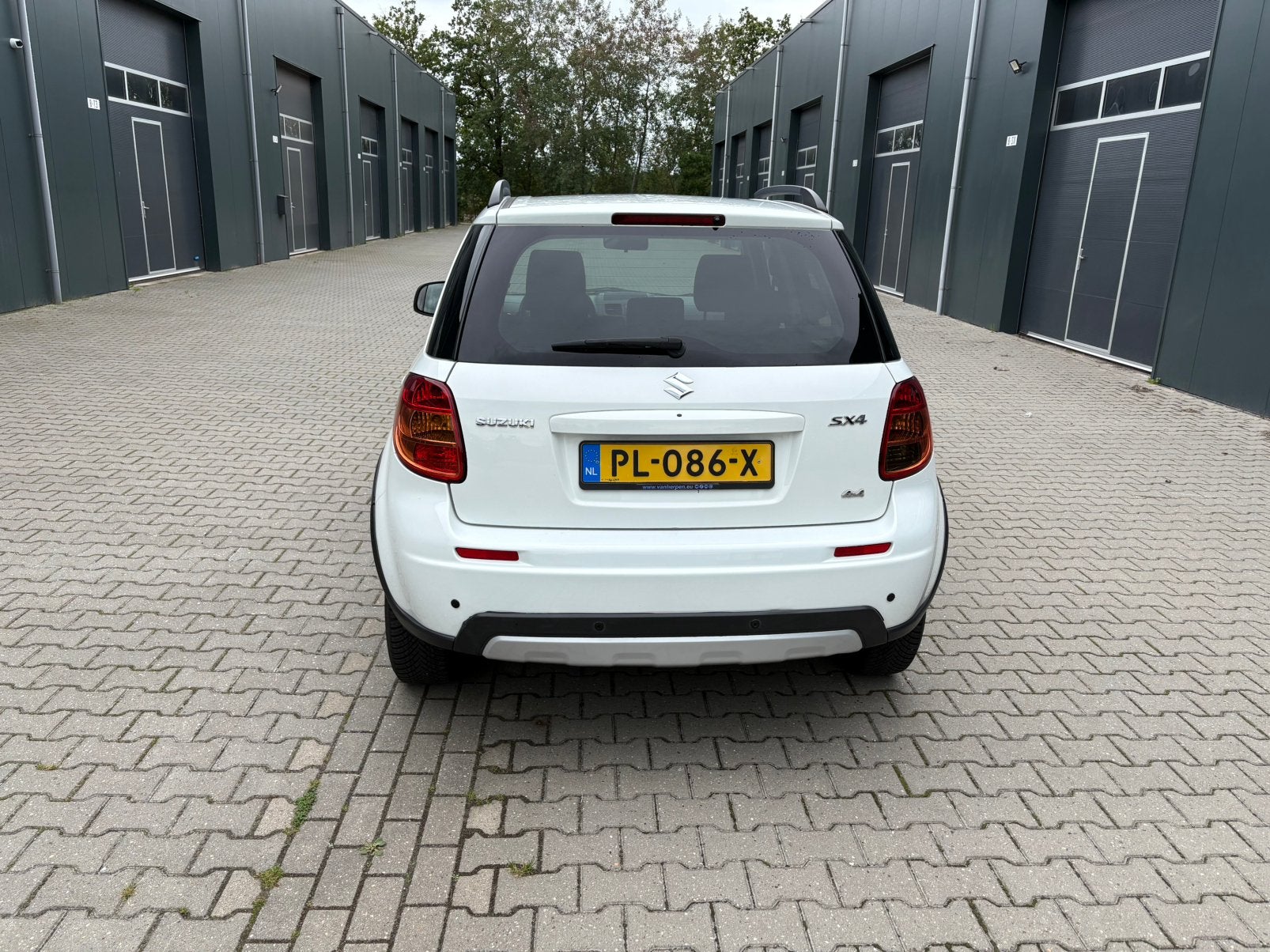 Suzuki SX4 1.6 4WD 2011 Wit, Auto's, 4 cilinders, Wit, Handgeschakeld, Vierwielaandrijving