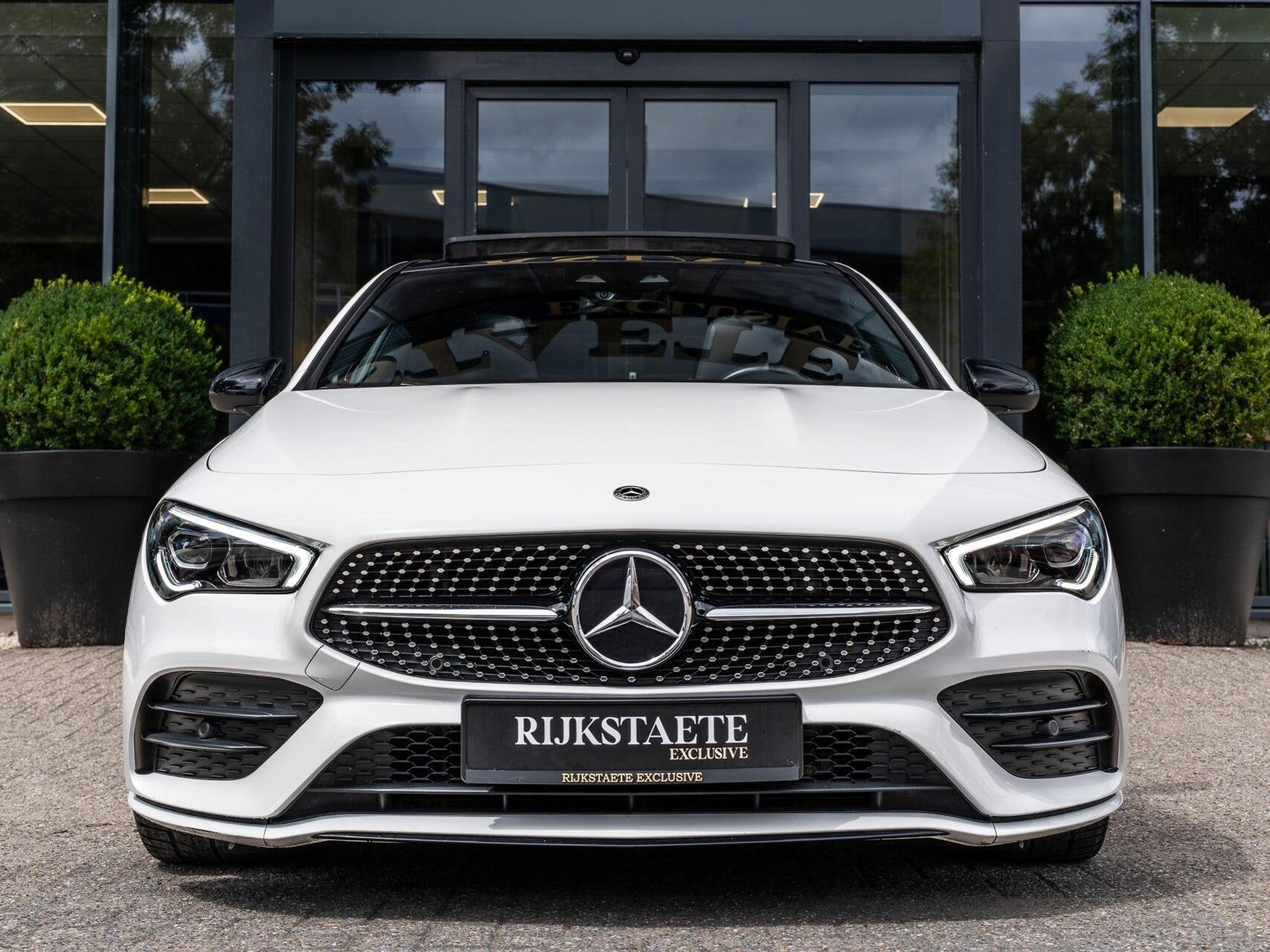 Mercedes CLA-klasse 200 AMG|PANO|CAMERA|SFEERV.|45S PAKKET, Auto's, Gebruikt, 4 cilinders, Bedrijf, Sedan