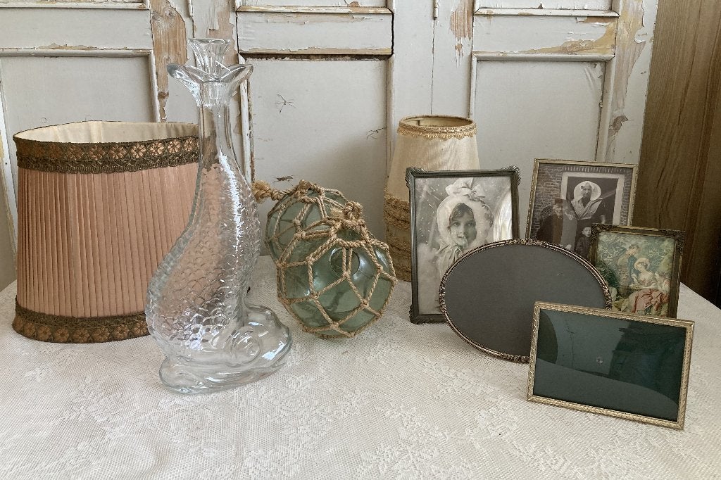 Brocante lampenkapjes - karaf vis - drijvers - fotolijstjes, Antiek en Kunst, Ophalen of Verzenden