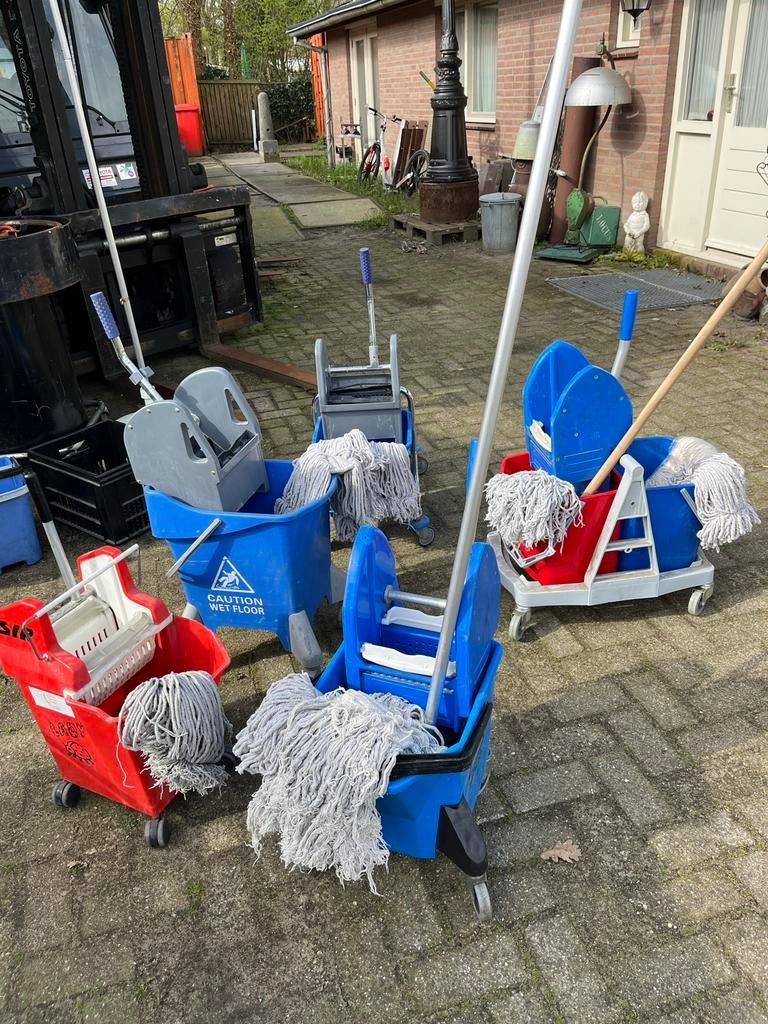 Schrobwagen dweilwagen dweilkarren, Huis en Inrichting, Schoonmaakartikelen, Ophalen, Dweilemmer, -bak, of -wagen