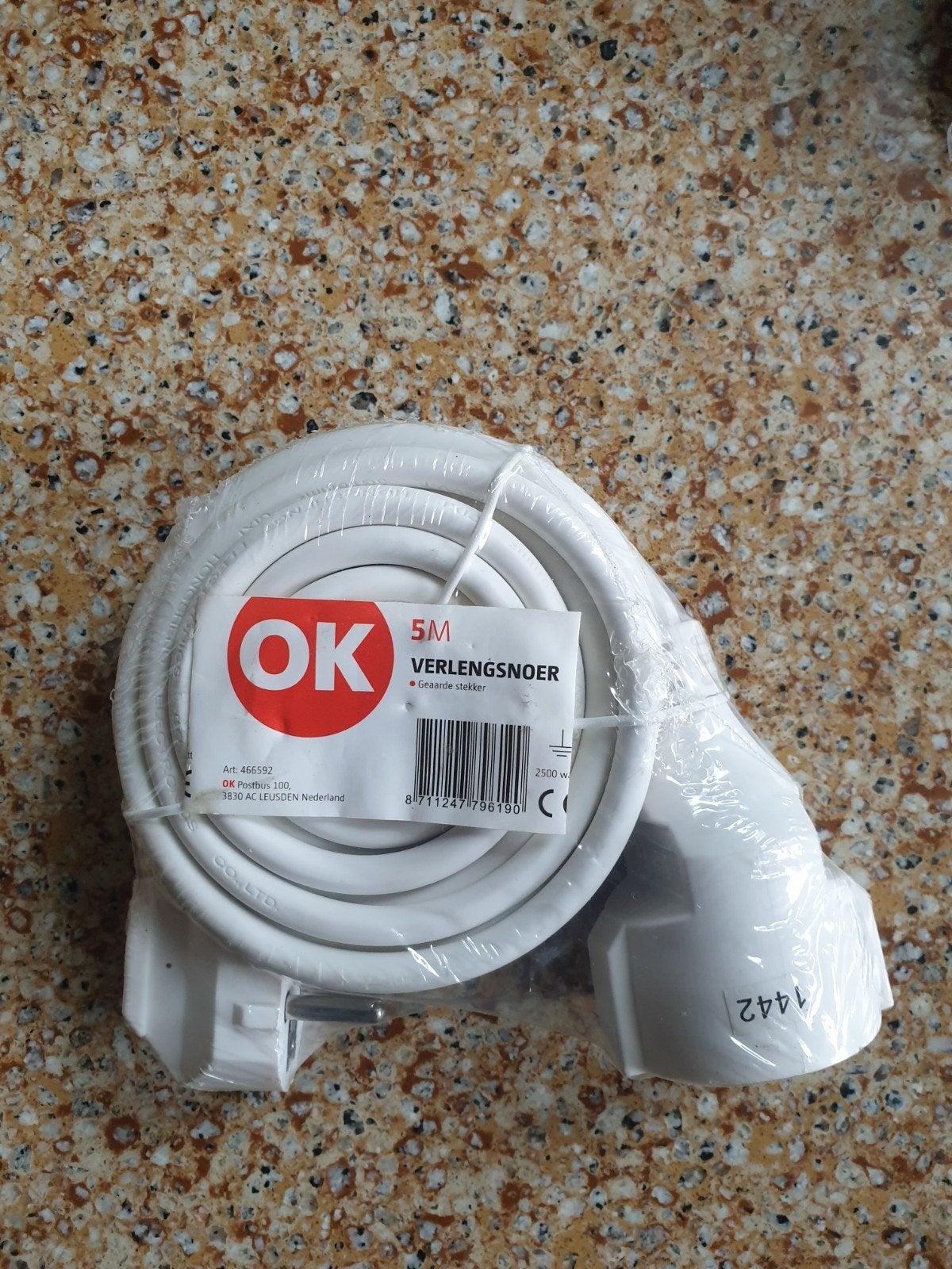 OK Verlengsnoer 5M - Nieuw in verpakking, Doe-het-zelf en Verbouw, Elektra en Kabels, Ophalen of Verzenden, Nieuw, Overige merken