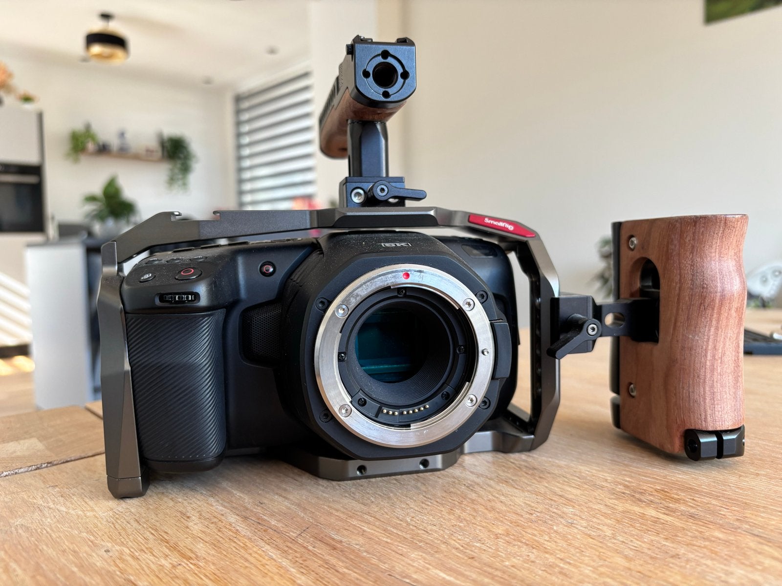 Blackmagic Pocket Cinema 6K met Smallrig cage en grips, Ophalen of Verzenden, Zo goed als nieuw, Camera, Overige merken