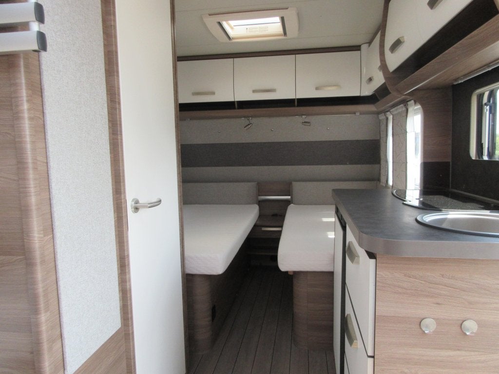 Knaus Sport Silver Selection 460 EU MET MOVER EN VASTE LUIFE, Overige typen, Schokbreker, Knaus, Tot en met 4