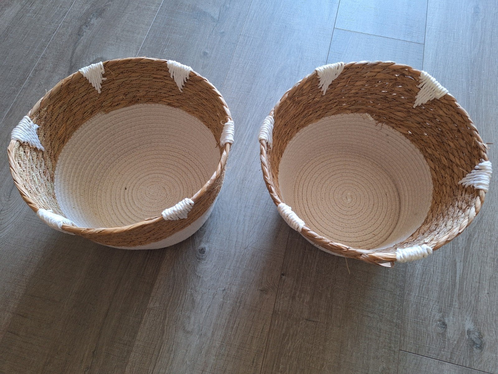 bloemenmandjes van sisal/touw  4 stuks voor €7,50, Ophalen, Met handvatten, Textiel, Overige typen