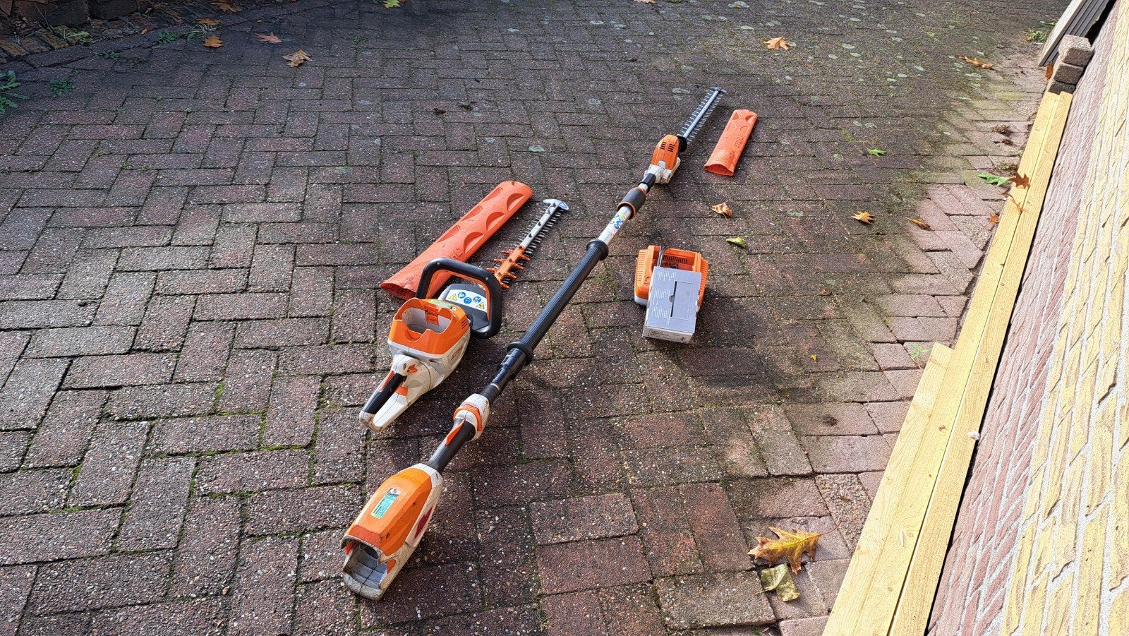 Stihl heggenschaarset HSA 100 en HLA 86 met nw AP 20 +lader, Ophalen, HSA 100 en HLA 86, Stihl, Accu